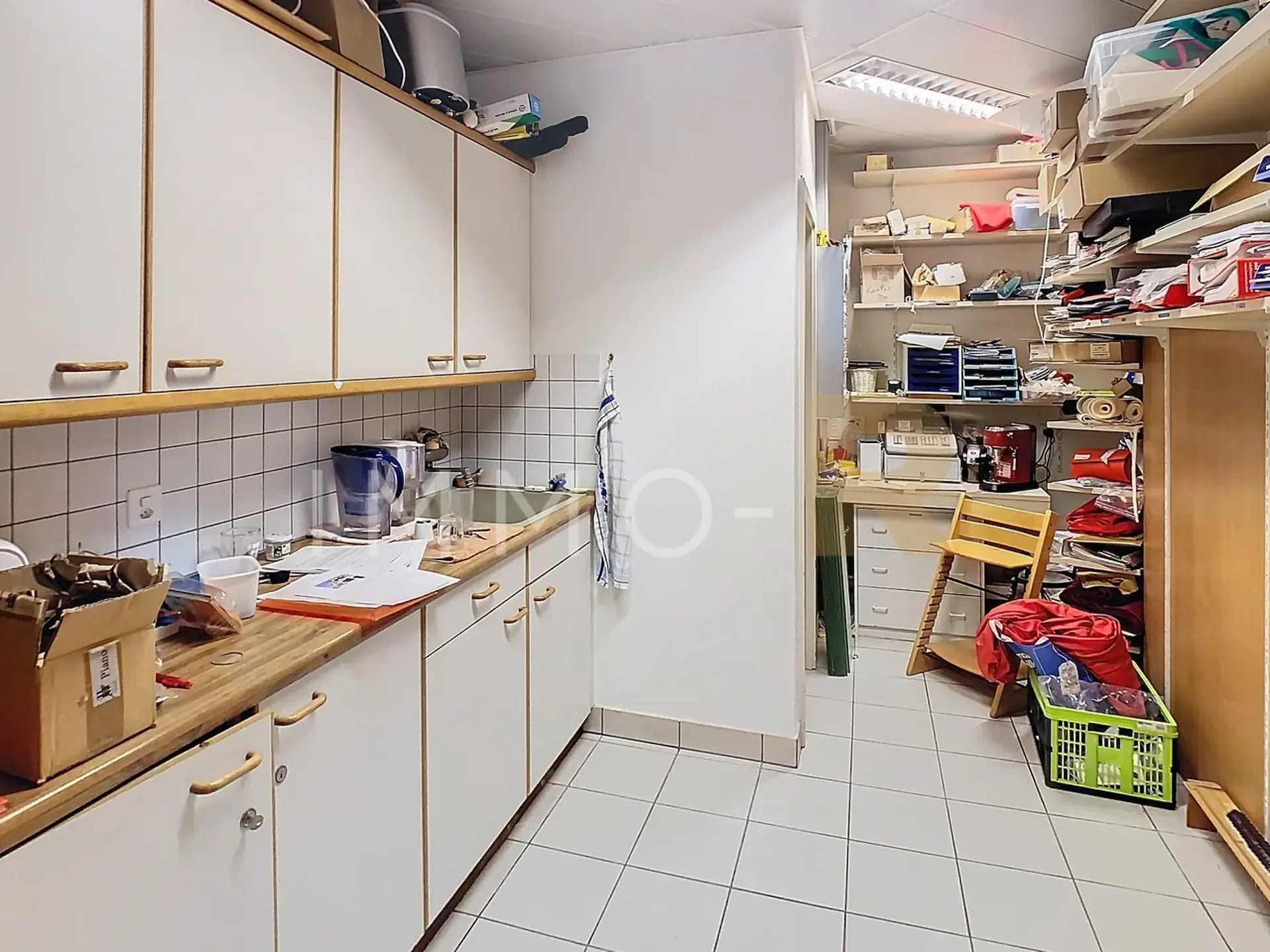 Vollständig im Zentrum von Châtel-St-Denis gelegenes Gewerbeobjekt mit Auslagen