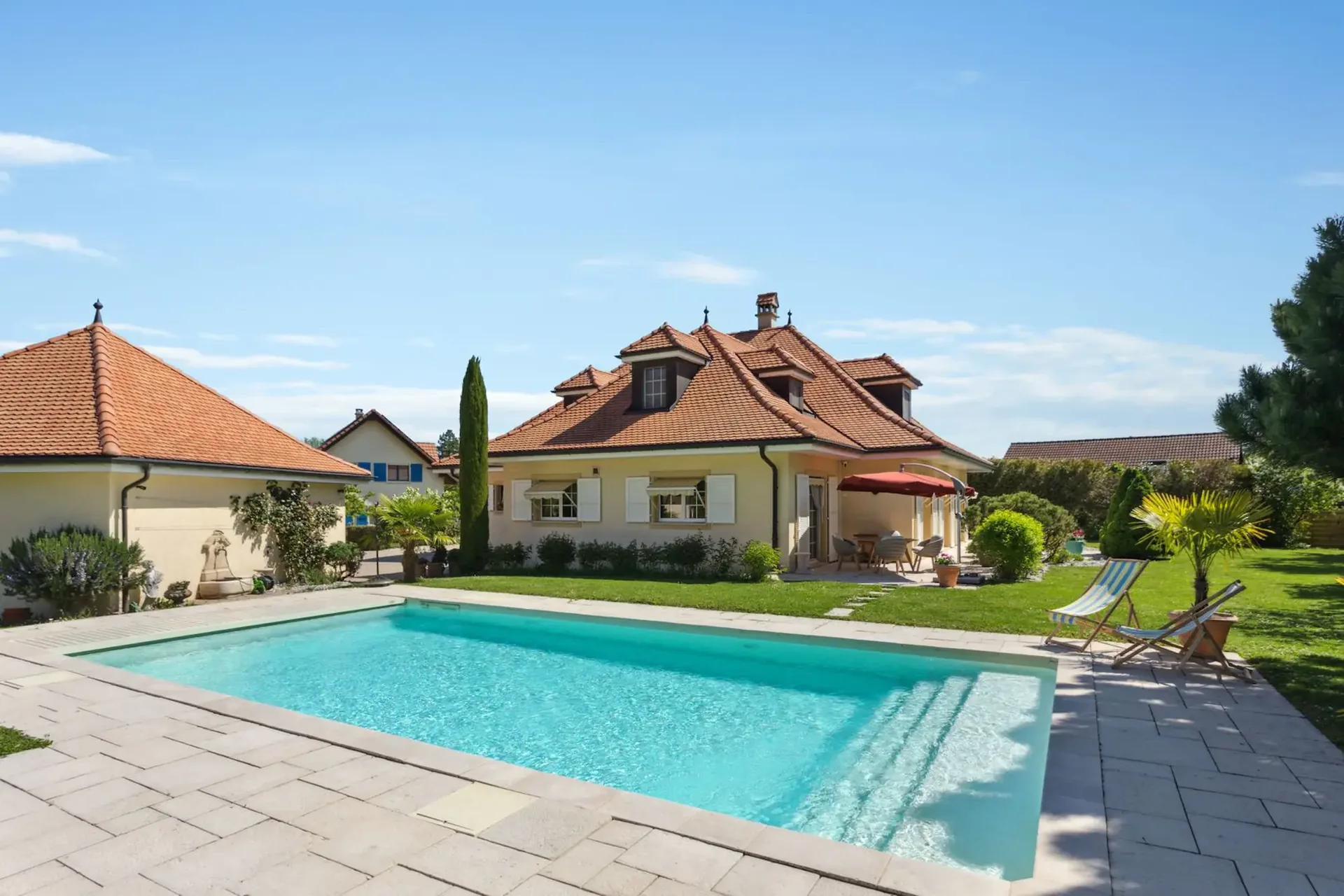 Villa di architetto 6,5 locali di 292 m² su un terreno di 1'792 m²