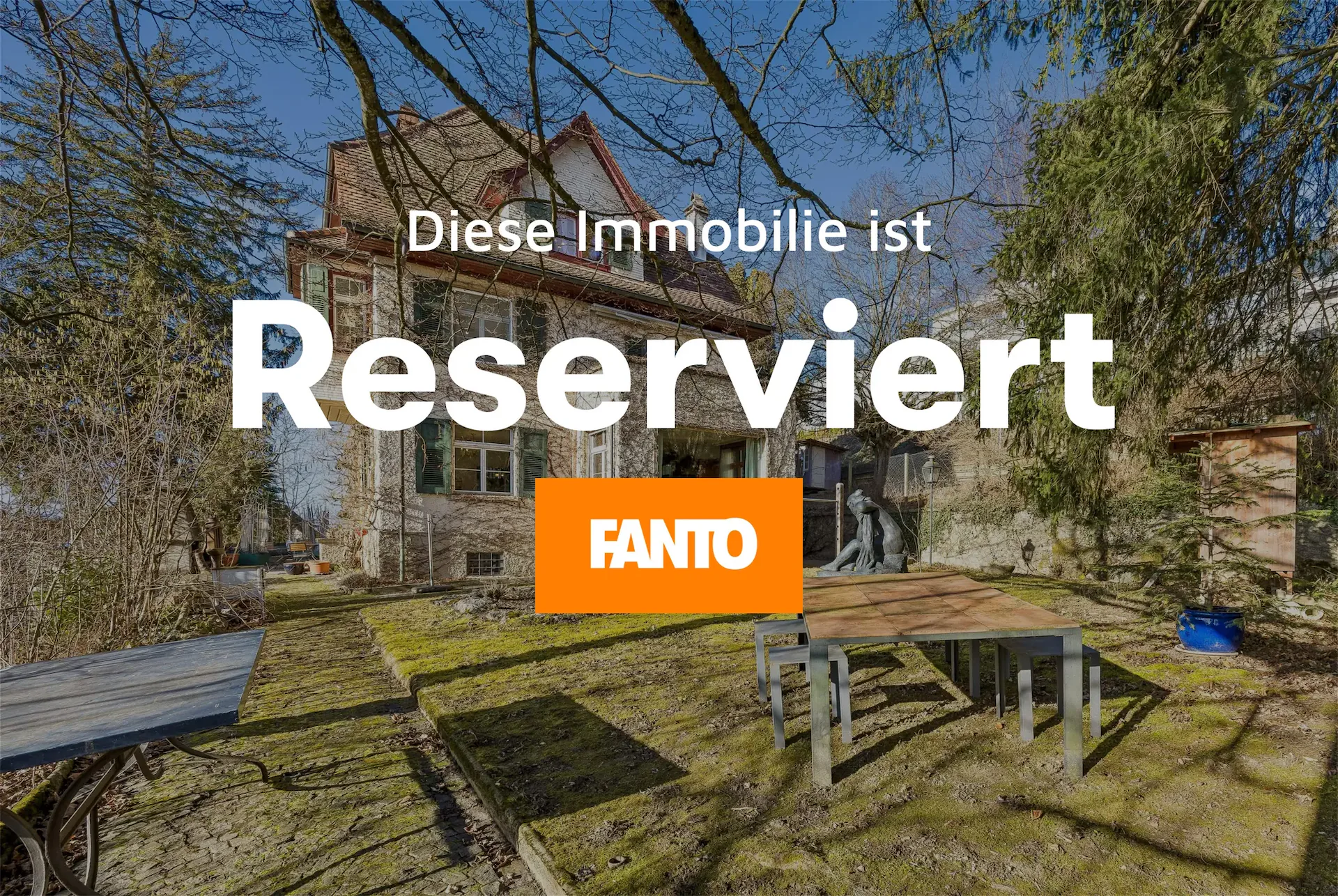 Villa in stile Art Nouveau a Reinach con un giardino di parco eccezionale