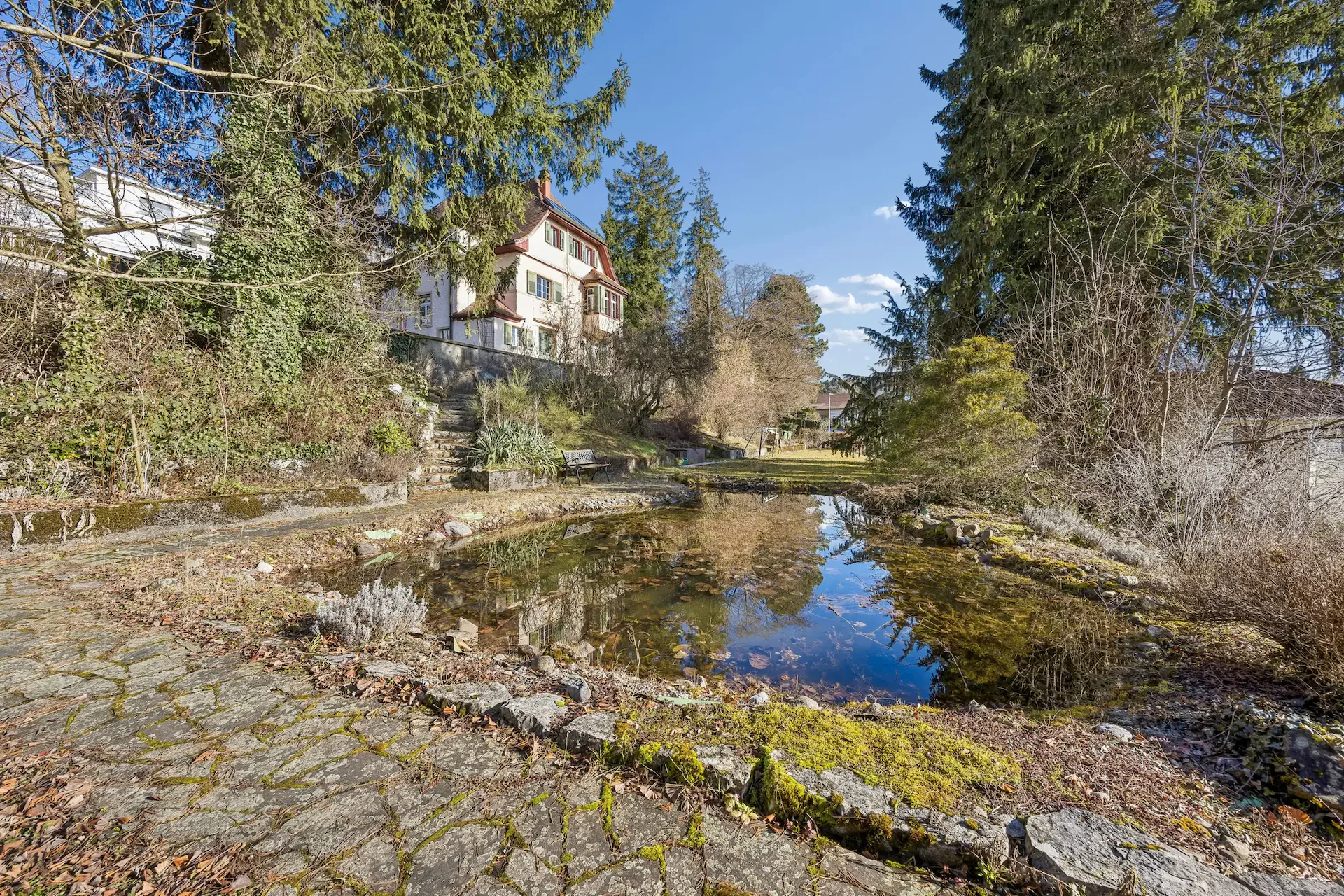 Art Nouveau villa in Reinach with an exceptional park garden
