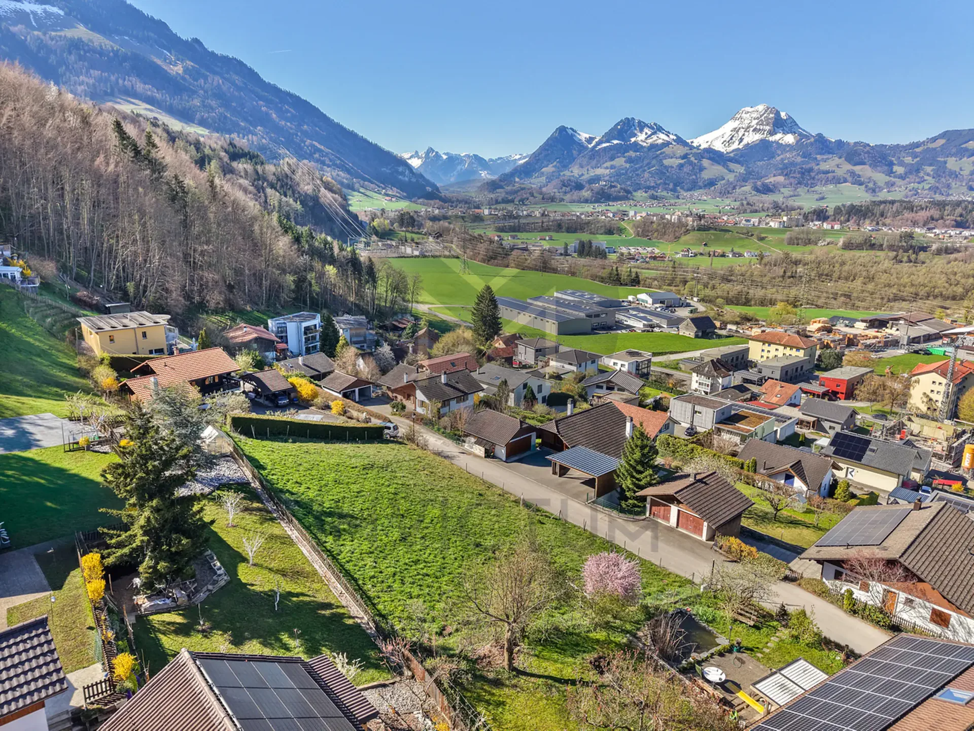 MAGNIFIQUE APPARTEMENT NEUF AVEC VUE LAC ET MONTAGNES À BOTTERENS