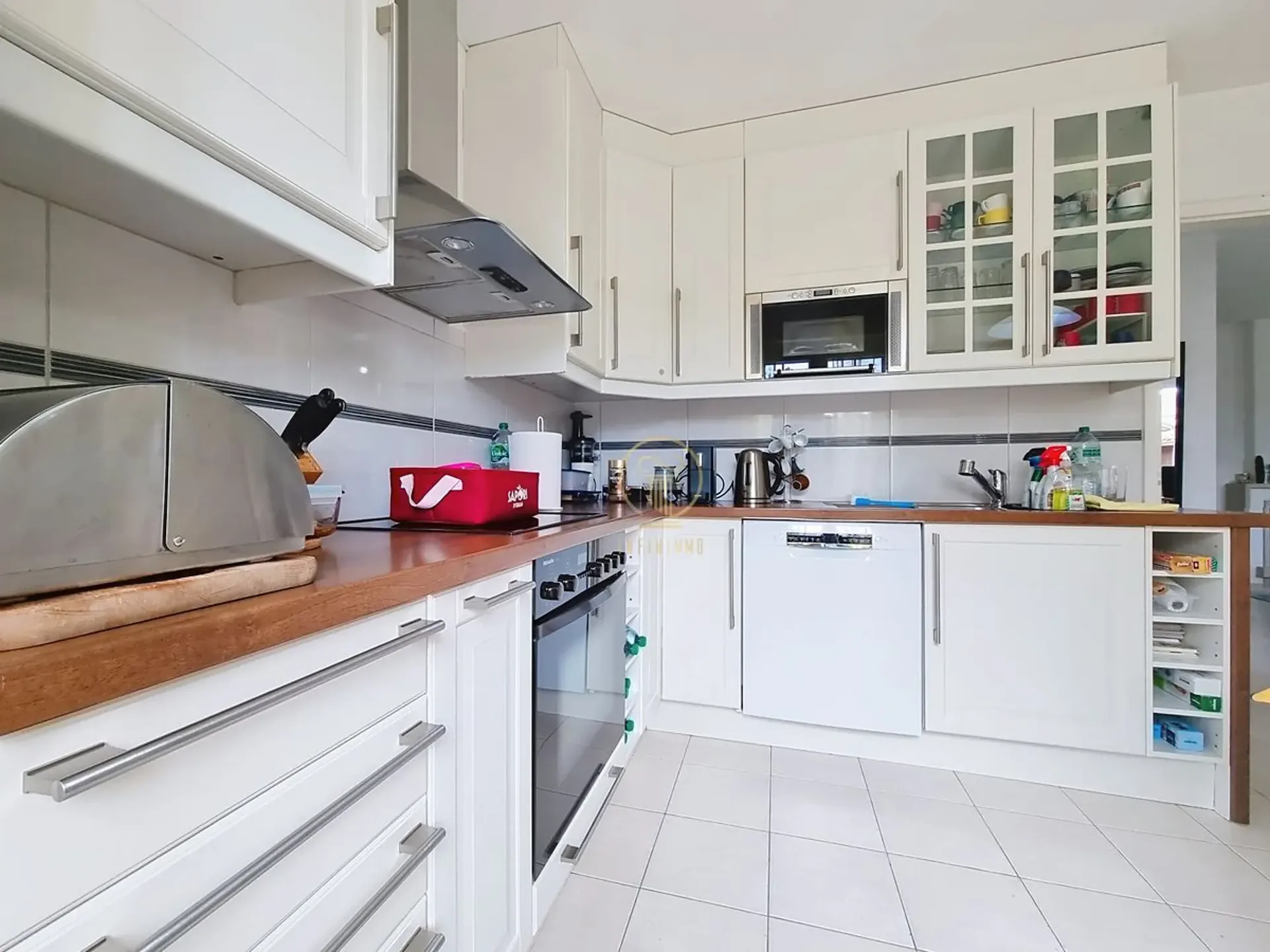RENENS - Villa mitoyenne de 5.5 p. avec grand jardin. Pas inscrite dans une PPE.
