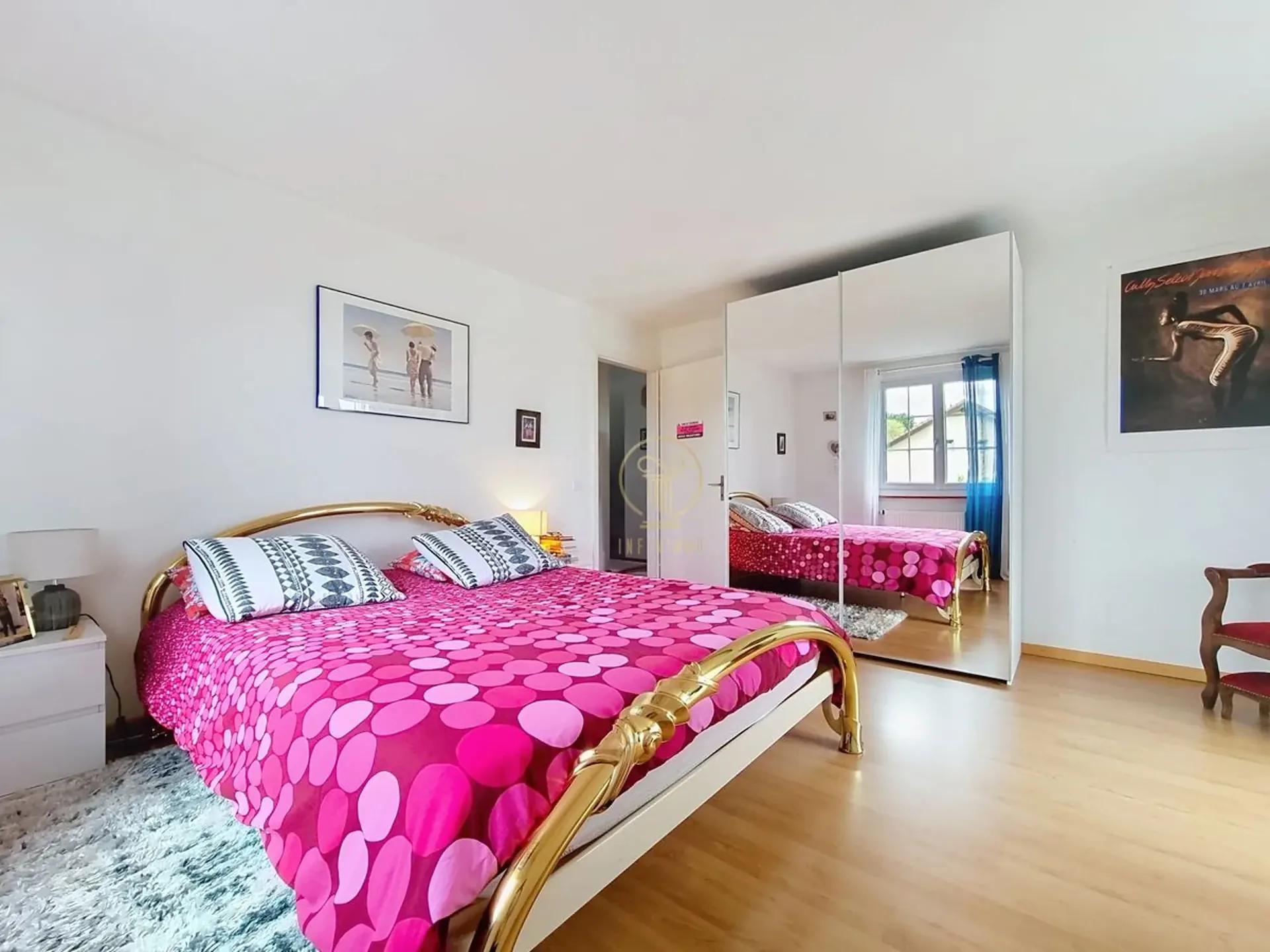 RENENS - Villa mitoyenne de 5.5 p. avec grand jardin. Pas inscrite dans une PPE.
