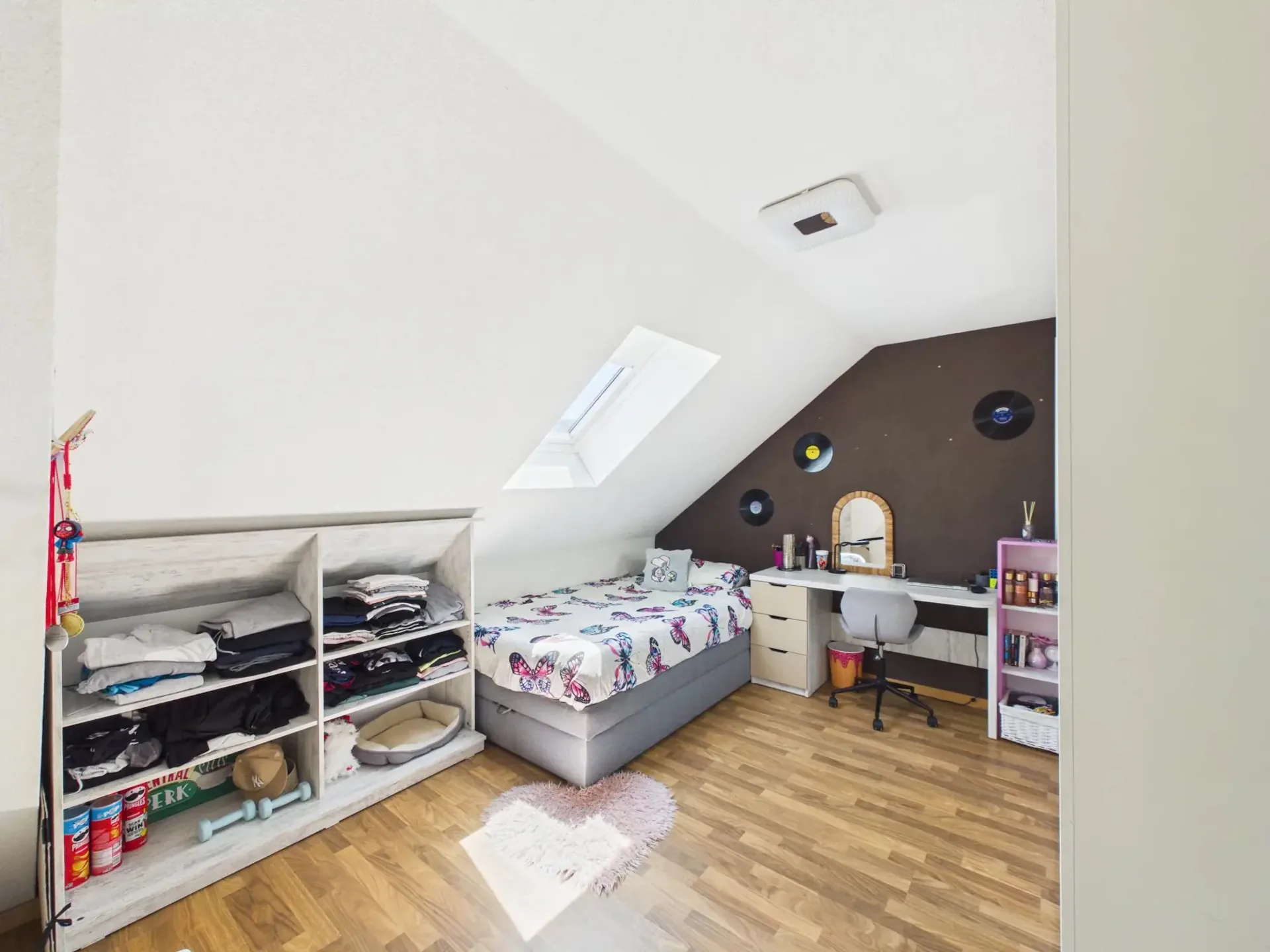 Maison familiale avec espace commercial