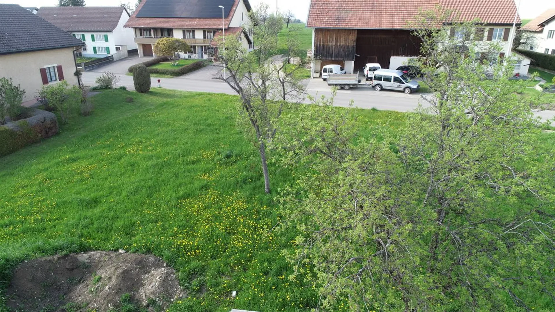 Schönes Grundstück zum Verkauf in der Nähe des Dorfzentrums