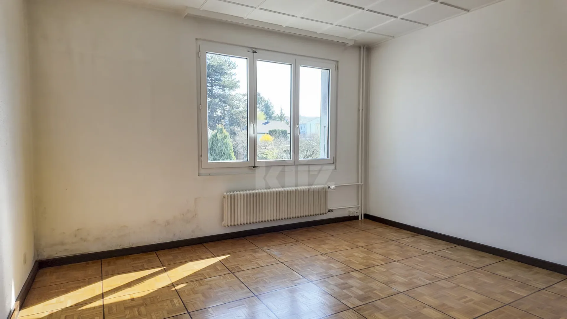 Immeuble de deux appartements et potentiel d'agrandissement