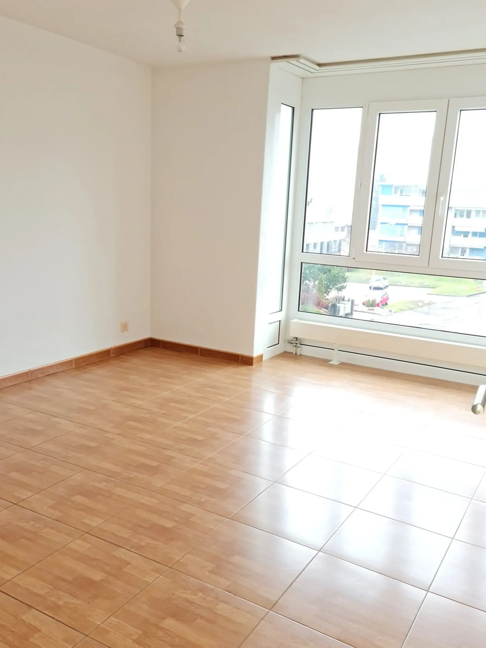 2.5 rooms renovated with elevator - Two steps from the village
