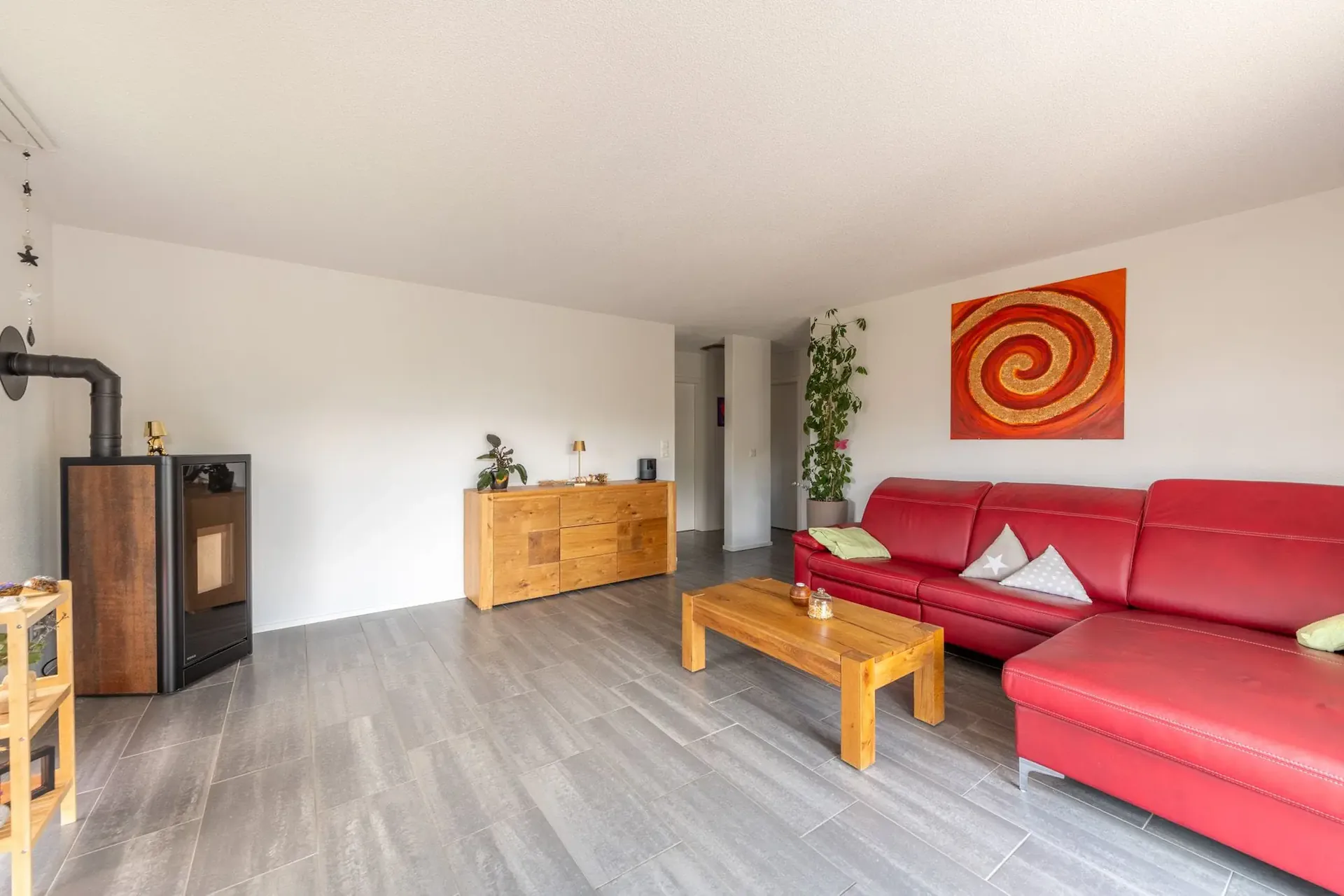 Attic apartment with dreamy terrace, elevator, and Jura view