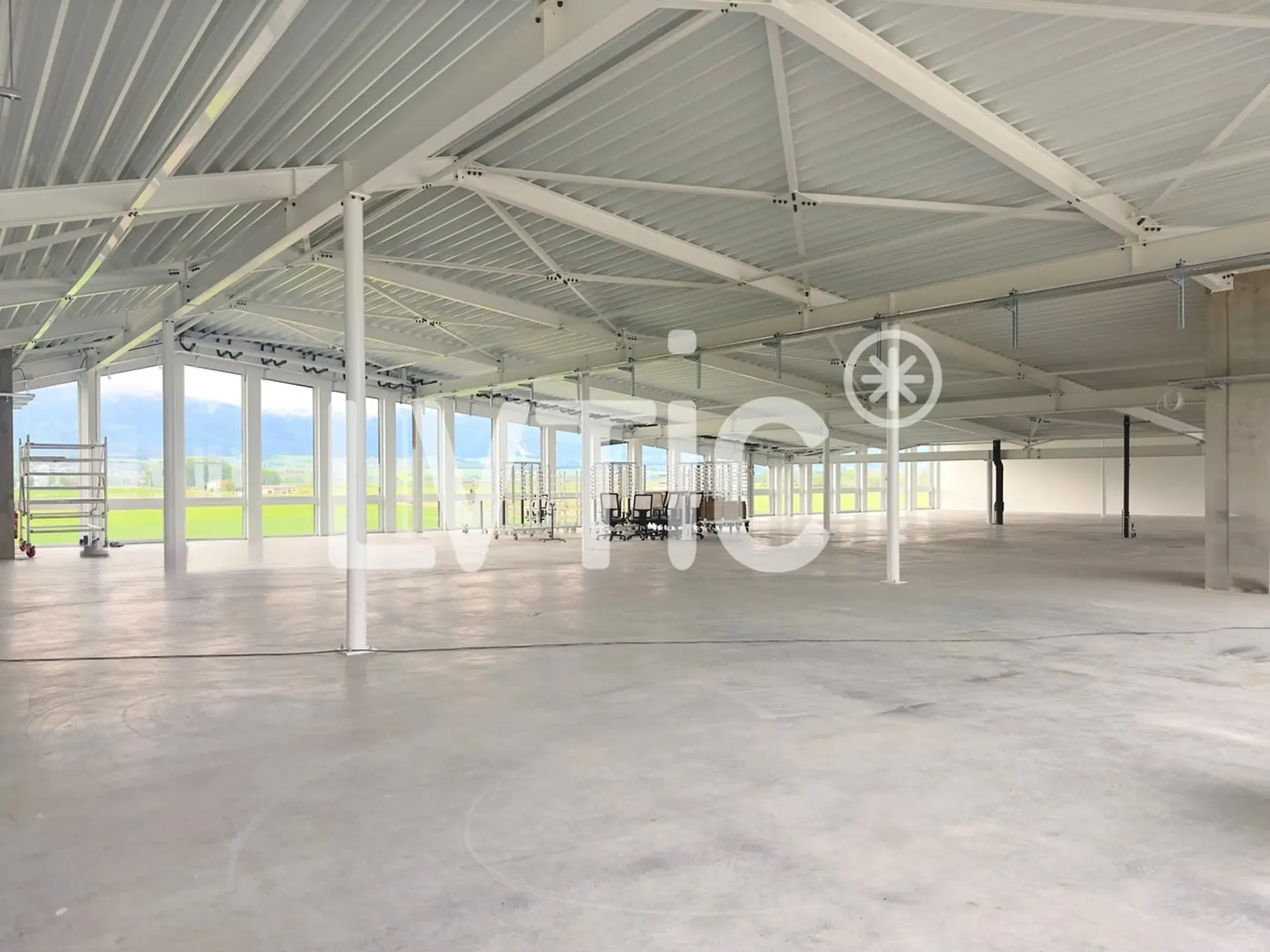 Werkstatt, Labor von 800 m2, ab 300 m2 zu vermieten in Chavornay