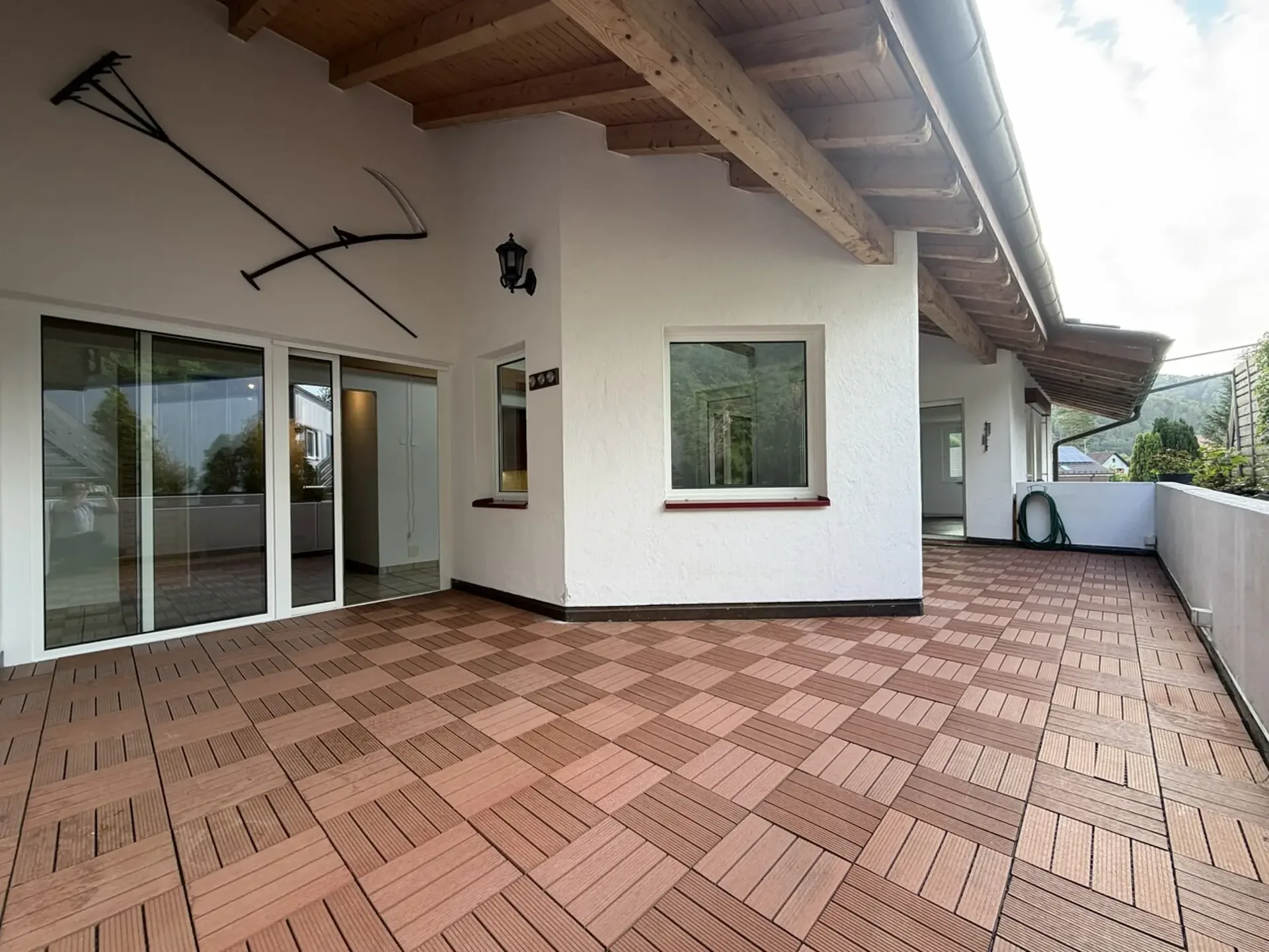 Grosszügige 215 m² Wohnung mit Sauna, Galerie und grosser Terrasse