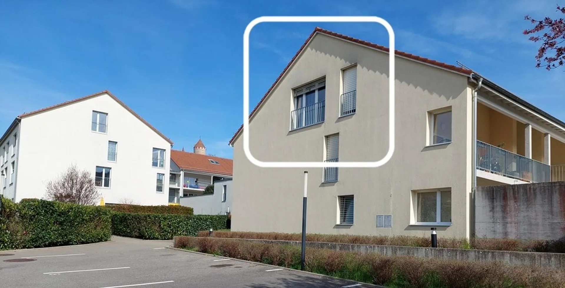 Charming 2.5 room apartment on the 2nd floor with elevator