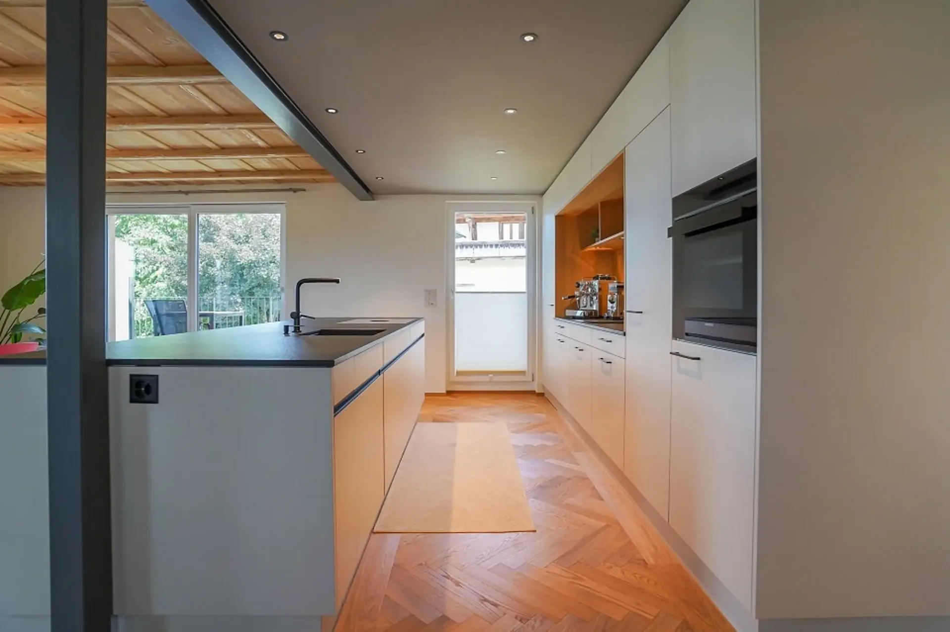 Ein Bijou von einem Haus - frisch saniert und bezugsbereit