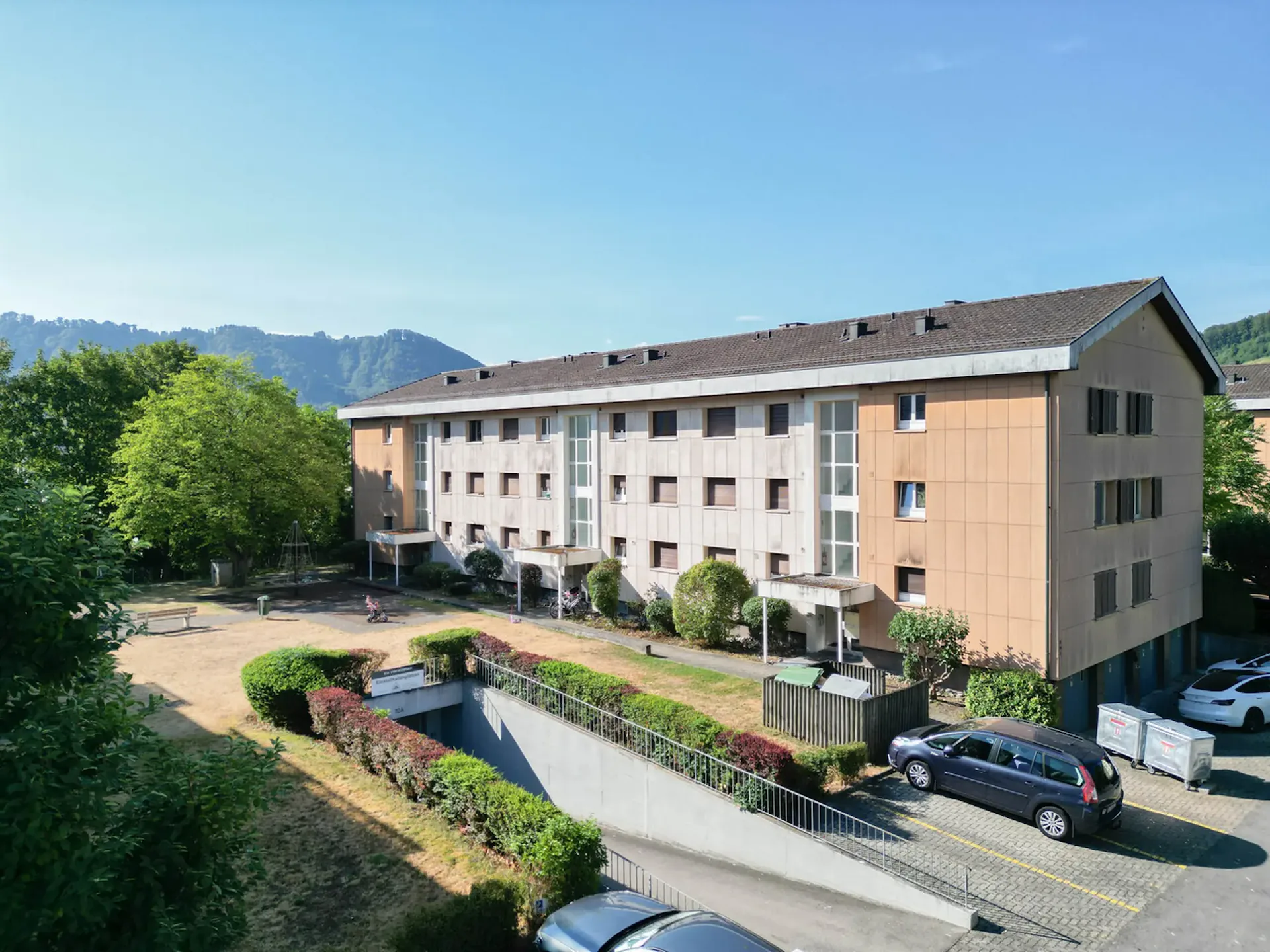 Construire d'habitation avec 3 maisons multifamiliales et un total de 54 appartements