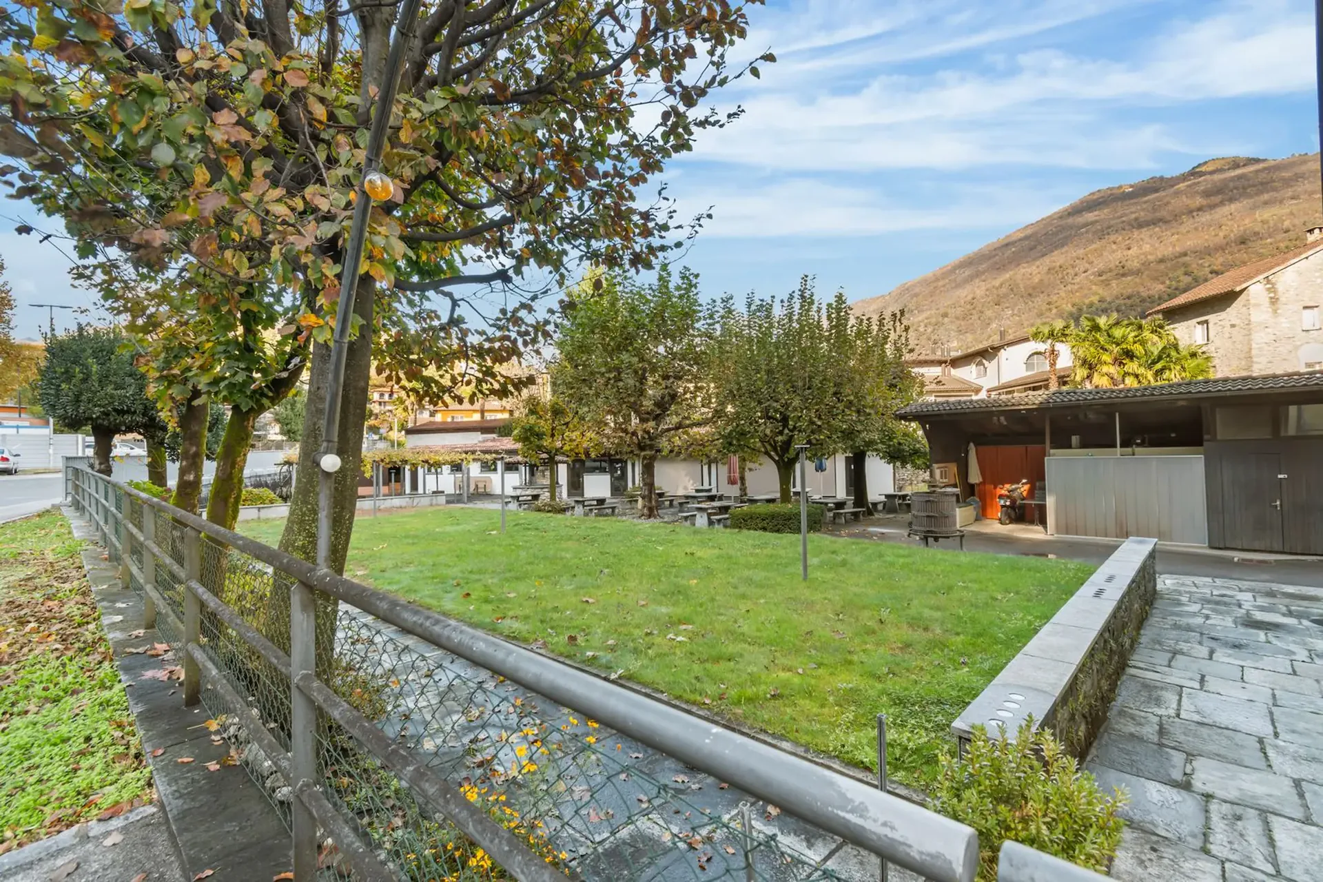 Historisches Hotel mit Restaurant, Grotto und Bauland – eine seltene Gelegenheit im Herzen des Tessins