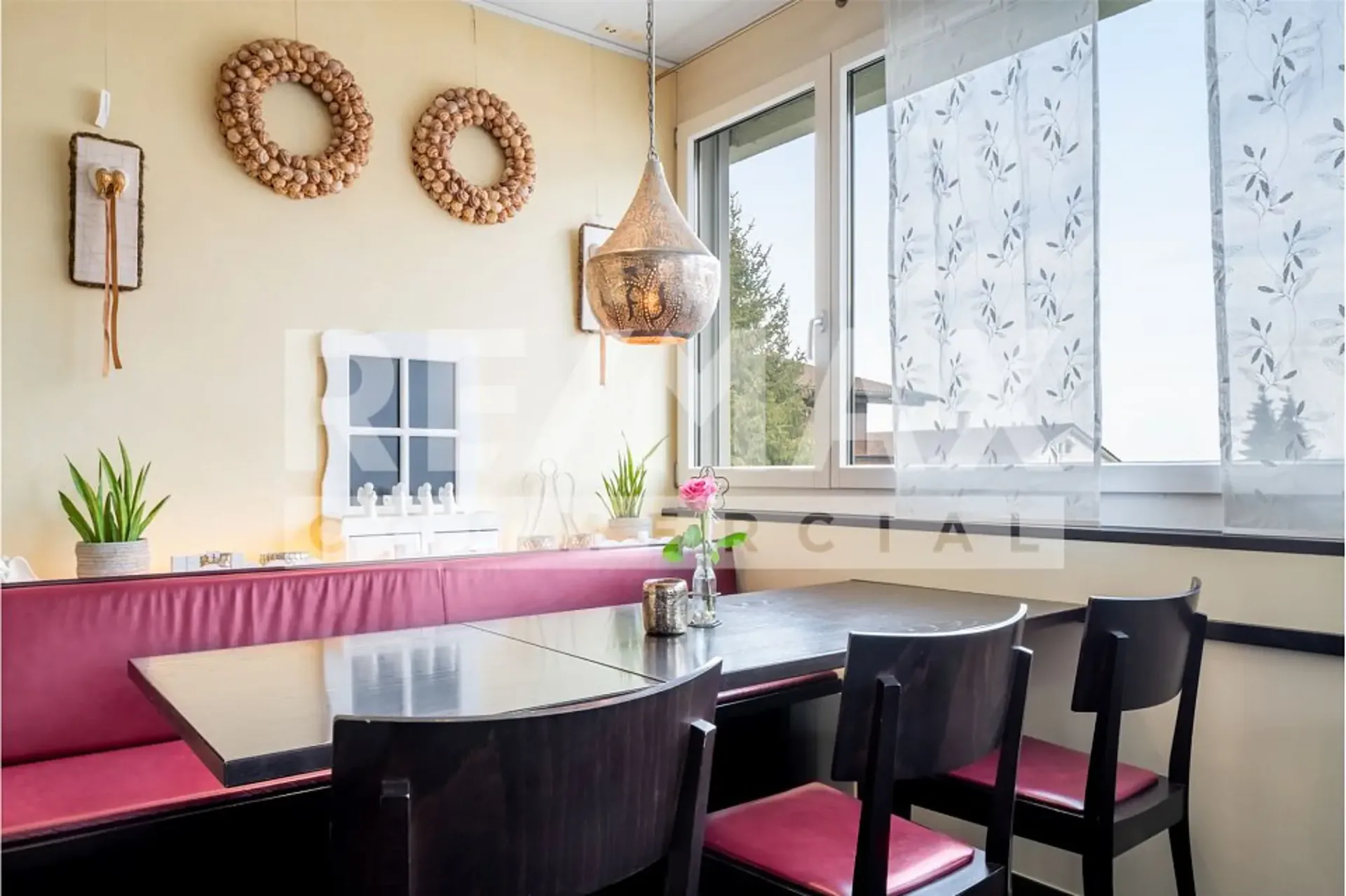 "Vielseitige Gewerbeimmobilie in Hellbühl: Moderne Gastronomie und flexible Nutzungsmöglichkeiten"