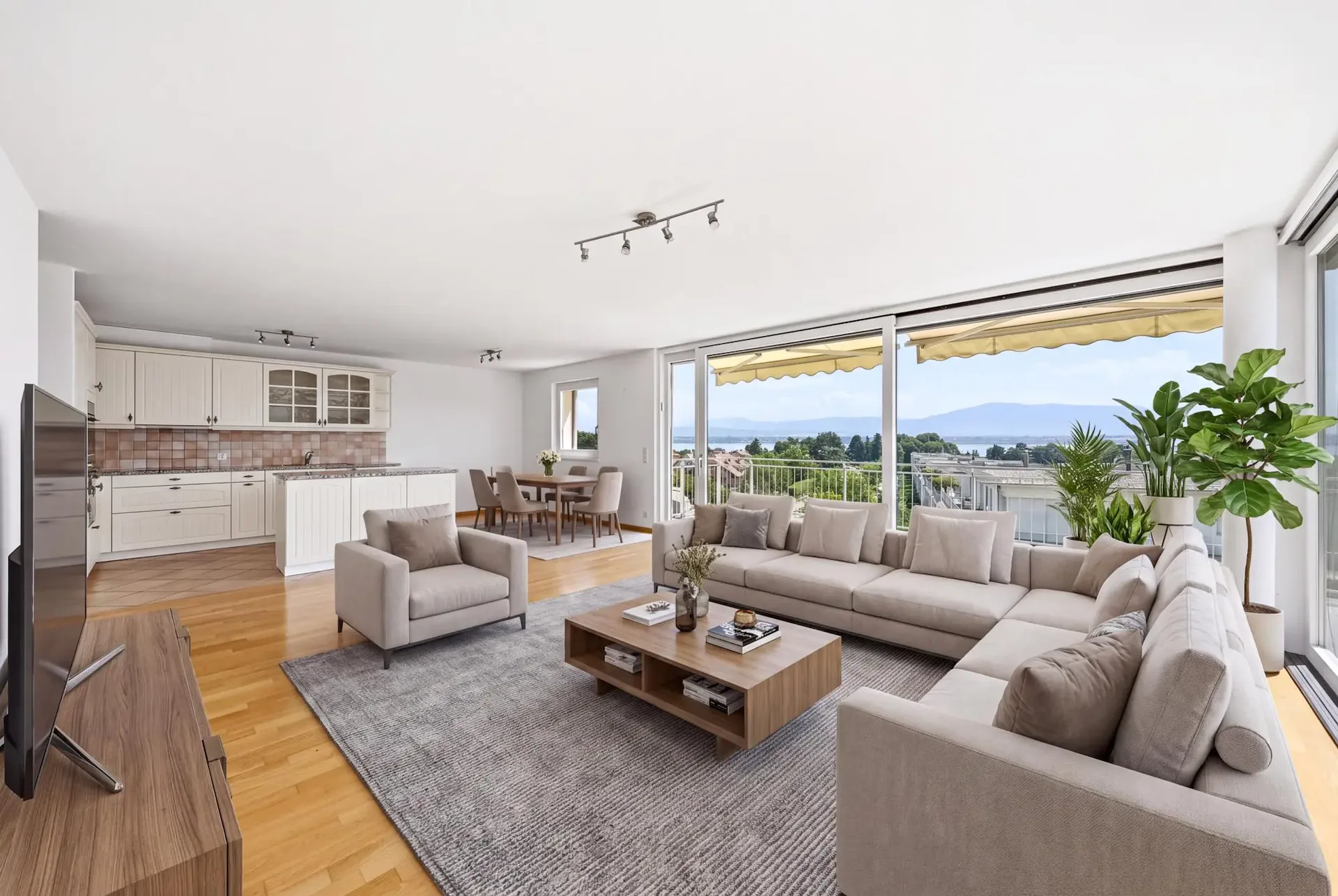Wohnung mit 4.5 Zimmern und Seeblick in Coppet