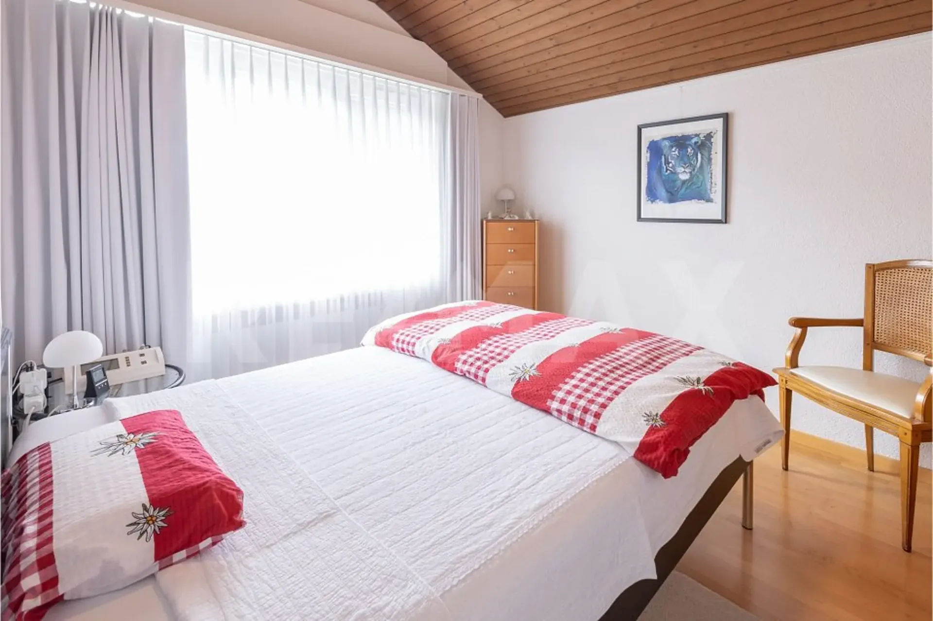 Eagle's Nest, 7-room villa with a far-reaching view, winter garden & indoor pool, 220 m² NWF, Schwyz (SZ)