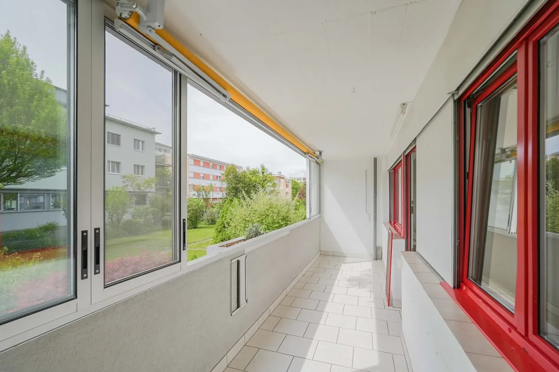 Hell, friendly and ideally central: 3.5 room apartment near shopping and recreation