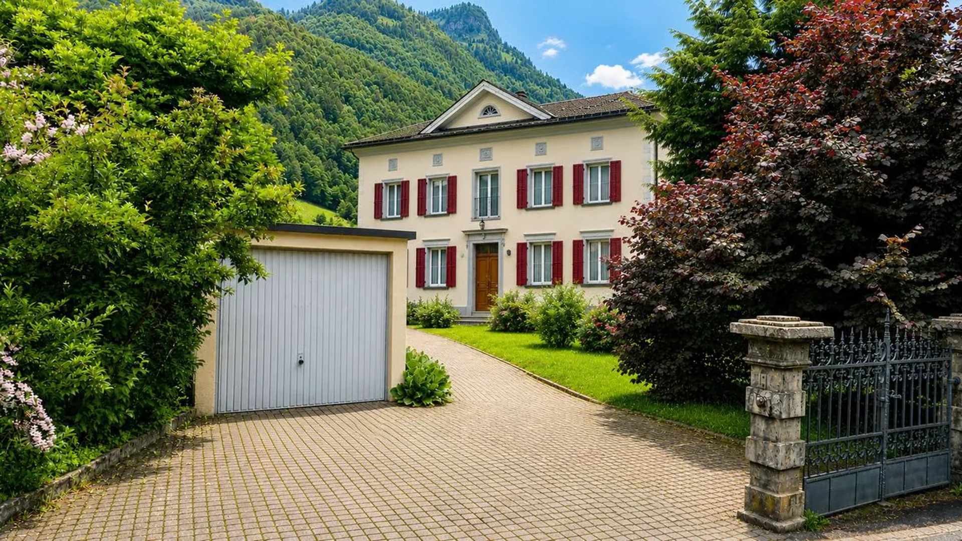 Freistehendes Einfamilienhaus mit grosszügigem Garten in Luchsingen