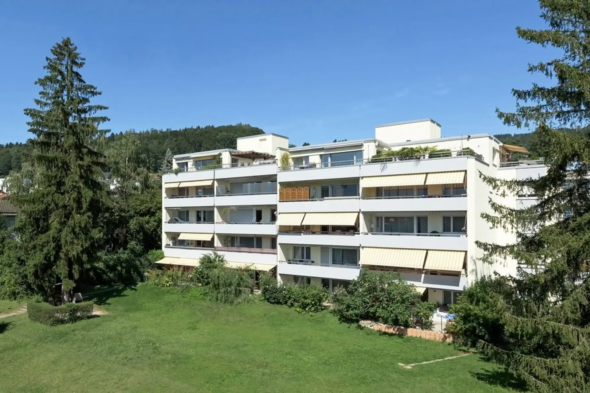 3.5-Zimmer Wohnung an idyllischer Lage im Herzen von Geroldswil