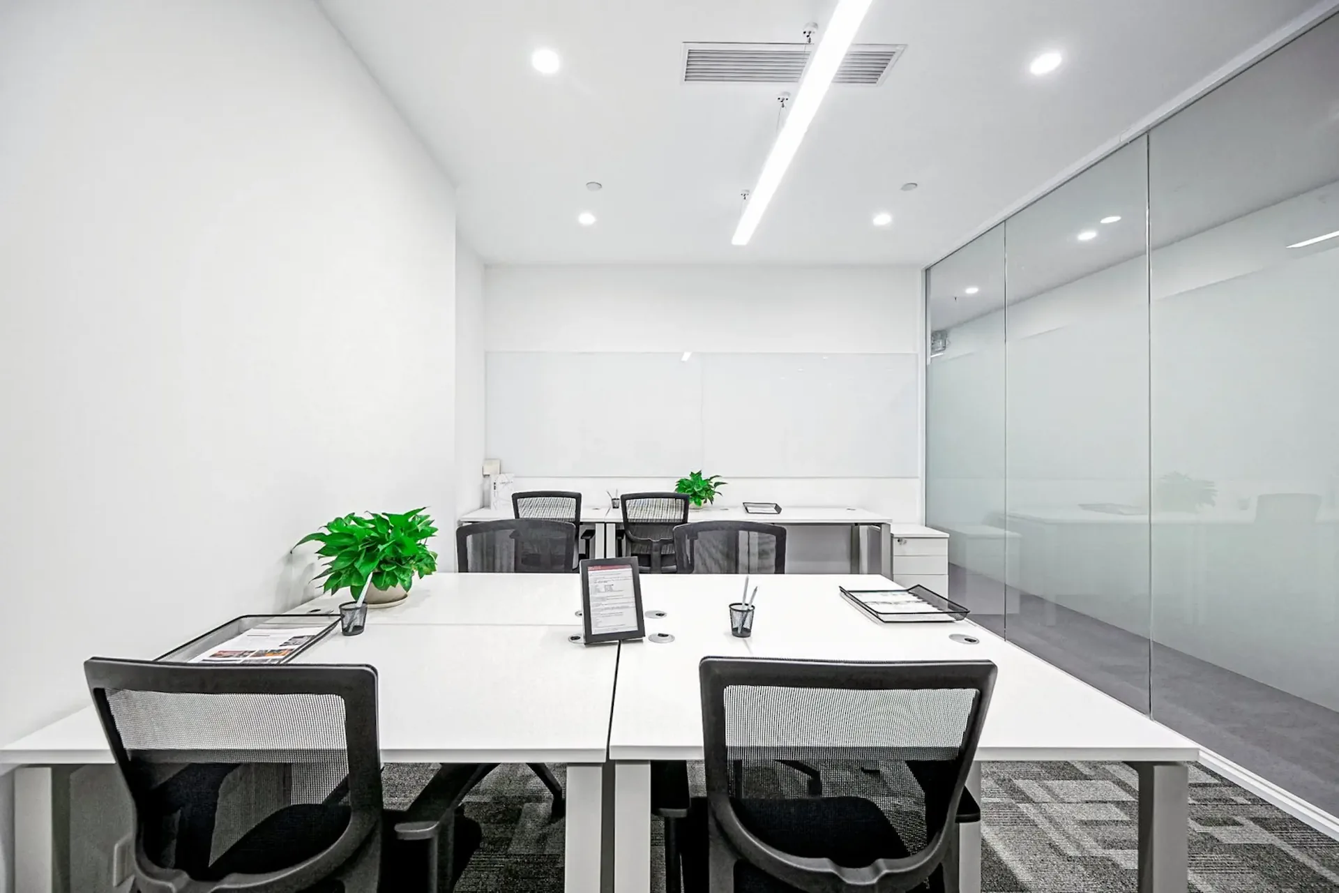 Büro-Design für 50 Personen bei Spaces Cocoon Bussigny