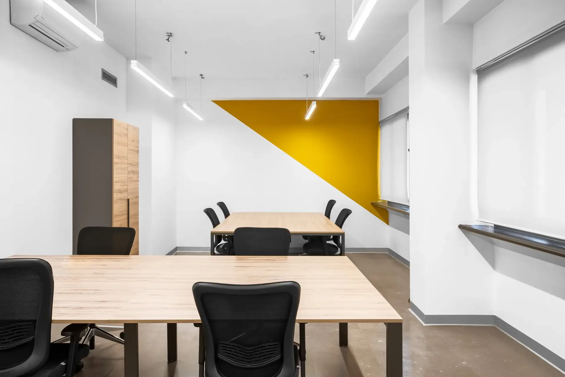 Privater Büroraum für 30 in Regus Business Park