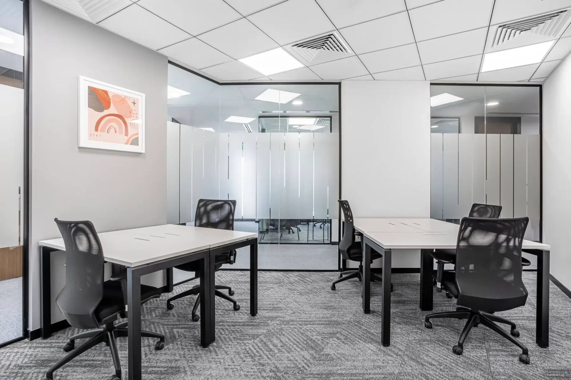 Privater Büroraum für 40 in Regus Stücki Village