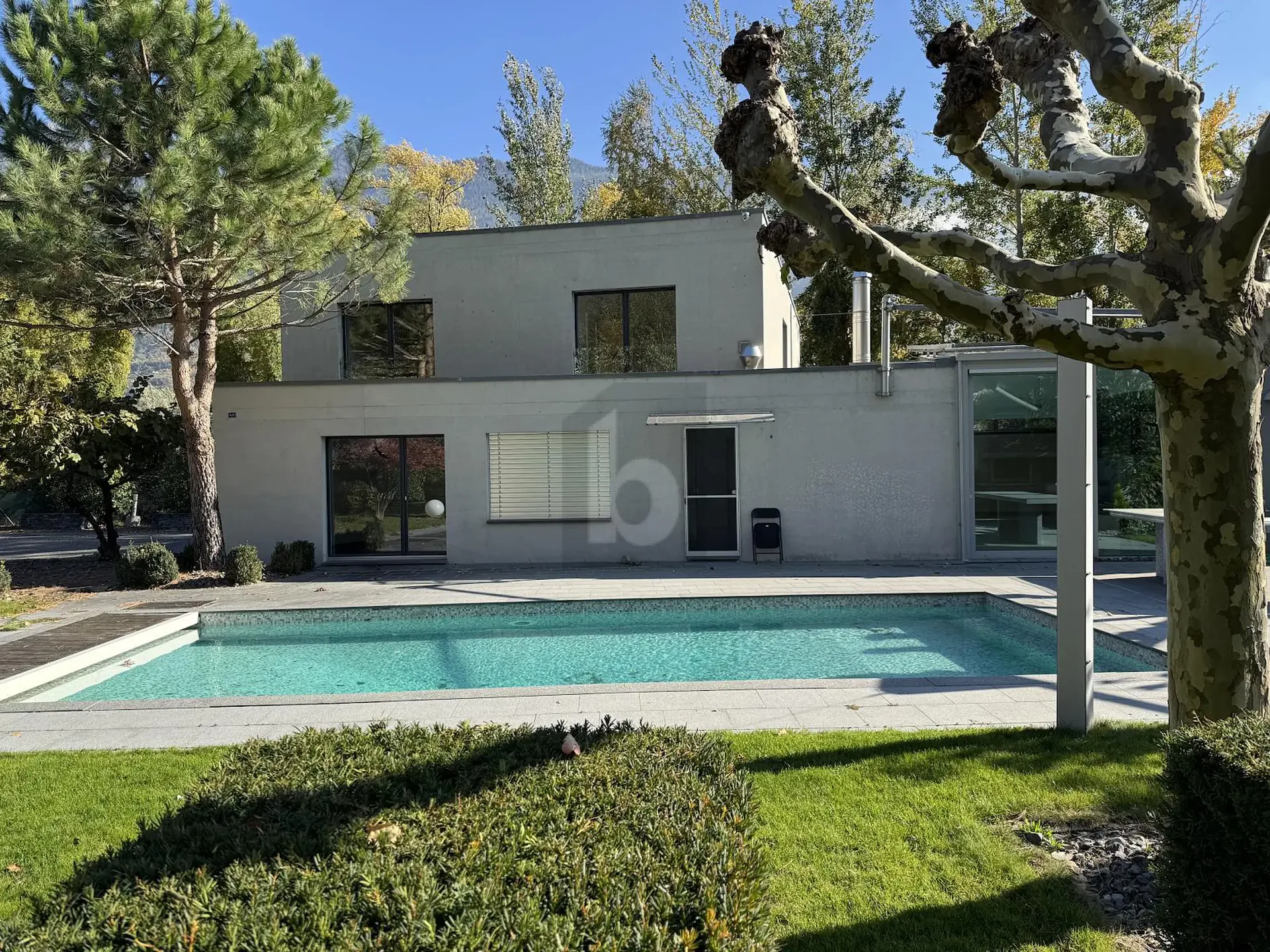 EXCLUSIVE PROPERTY, RARE SALES OPPORTUNITY