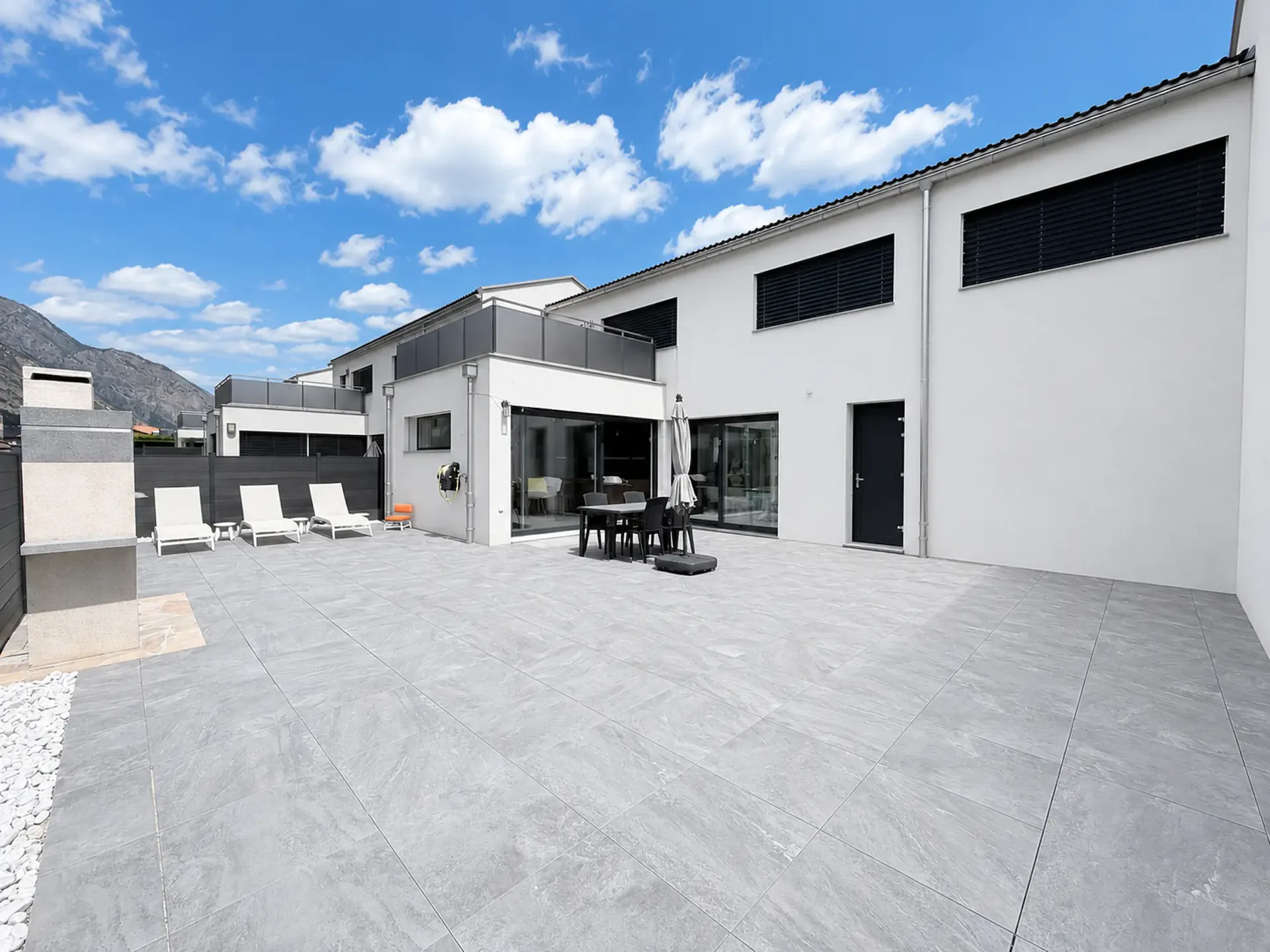 Recent villa with garage and parental suite in Saillon