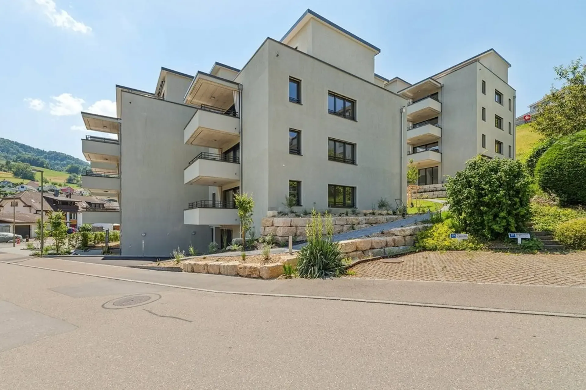 ERSTVERMIETUNG - Wohnen am Burghaldenweg mit eigenem Waschturm