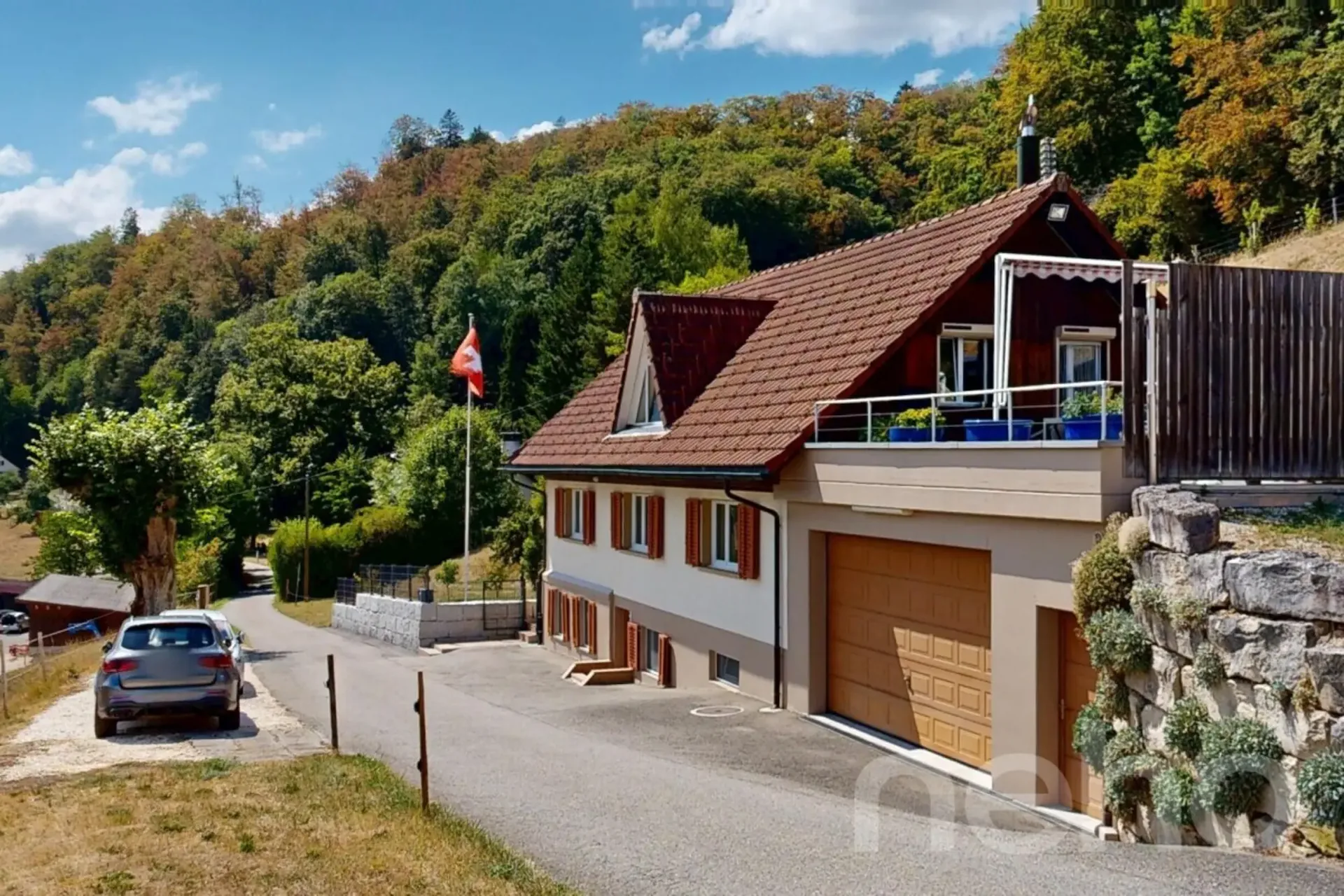 Maison unifamiliale avec beaucoup d'espace, d'entourage et de vue dégagée