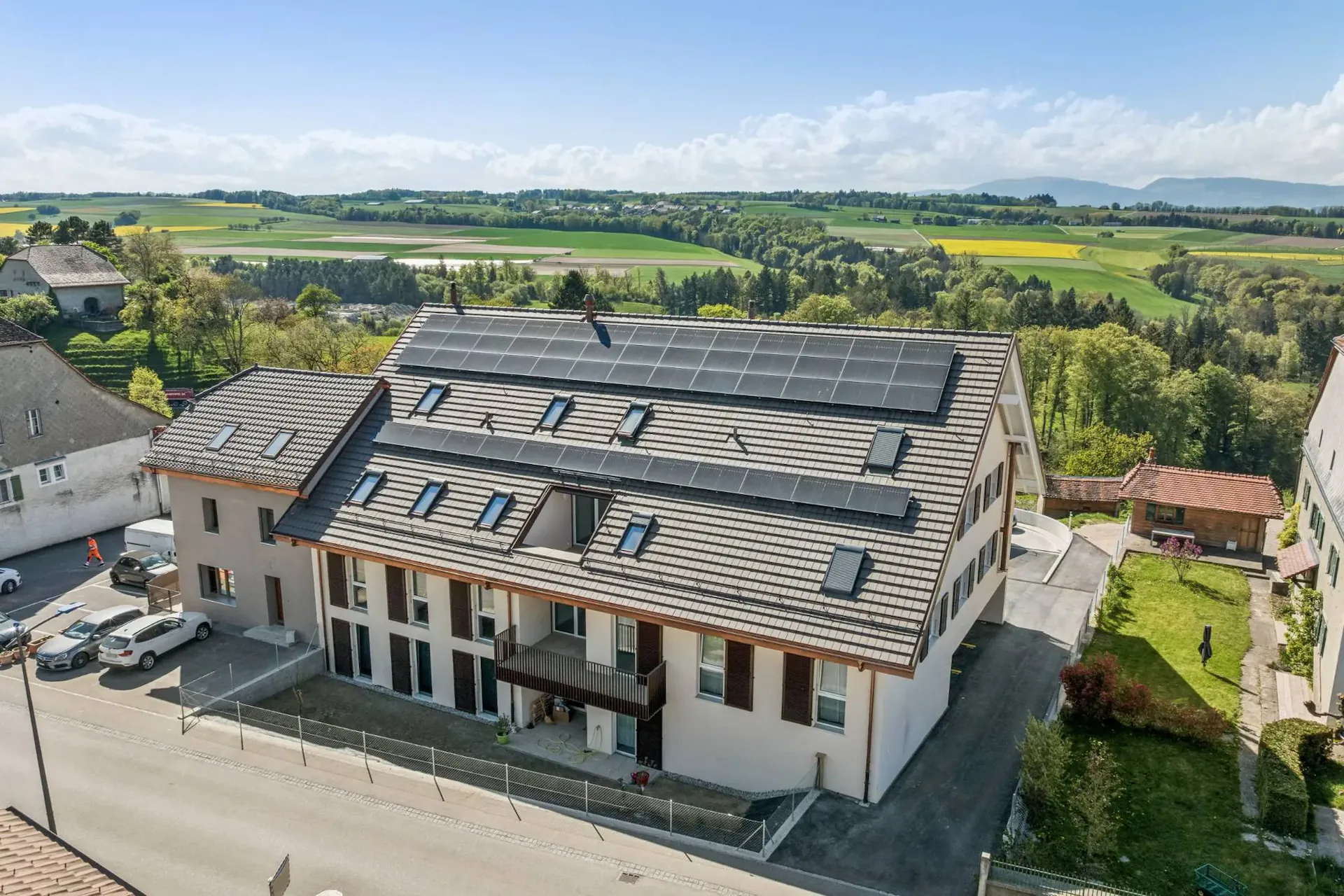 Charming new 4.5-room apartment with balcony