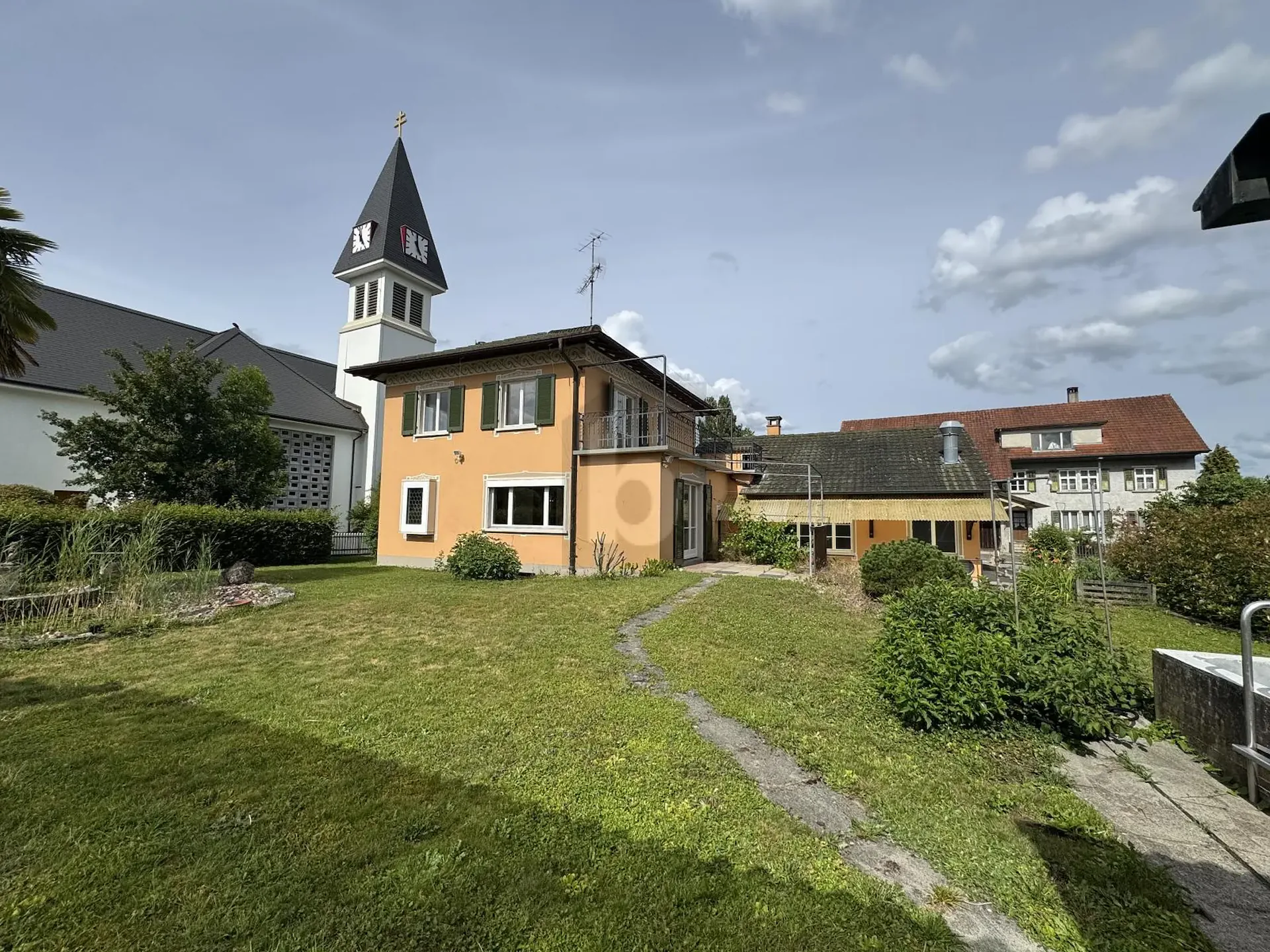 Paradis familial charmant avec piscine et jardin
