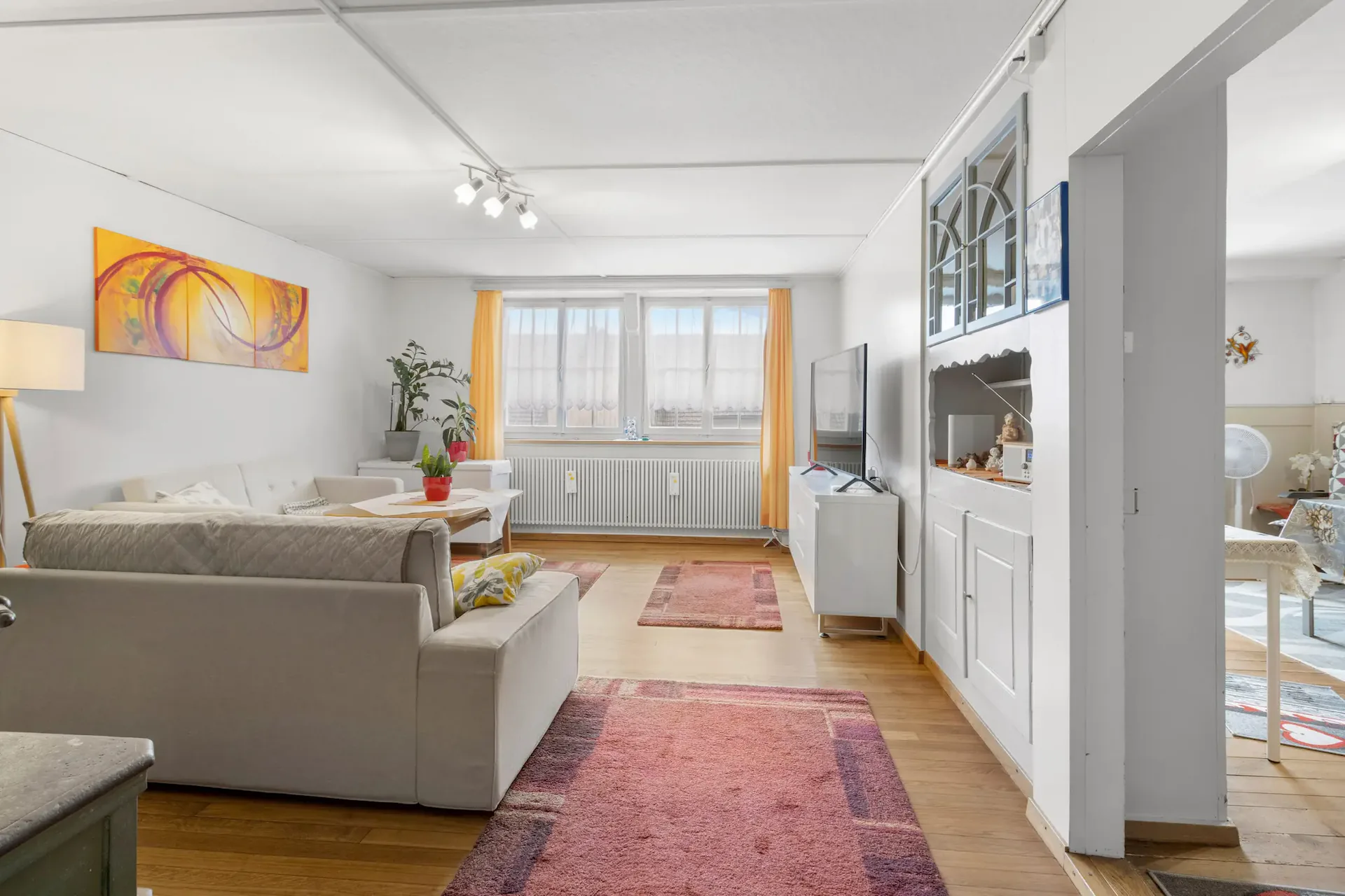 Charmant maison de 9 pièces avec garage à vendre à Trasadingen