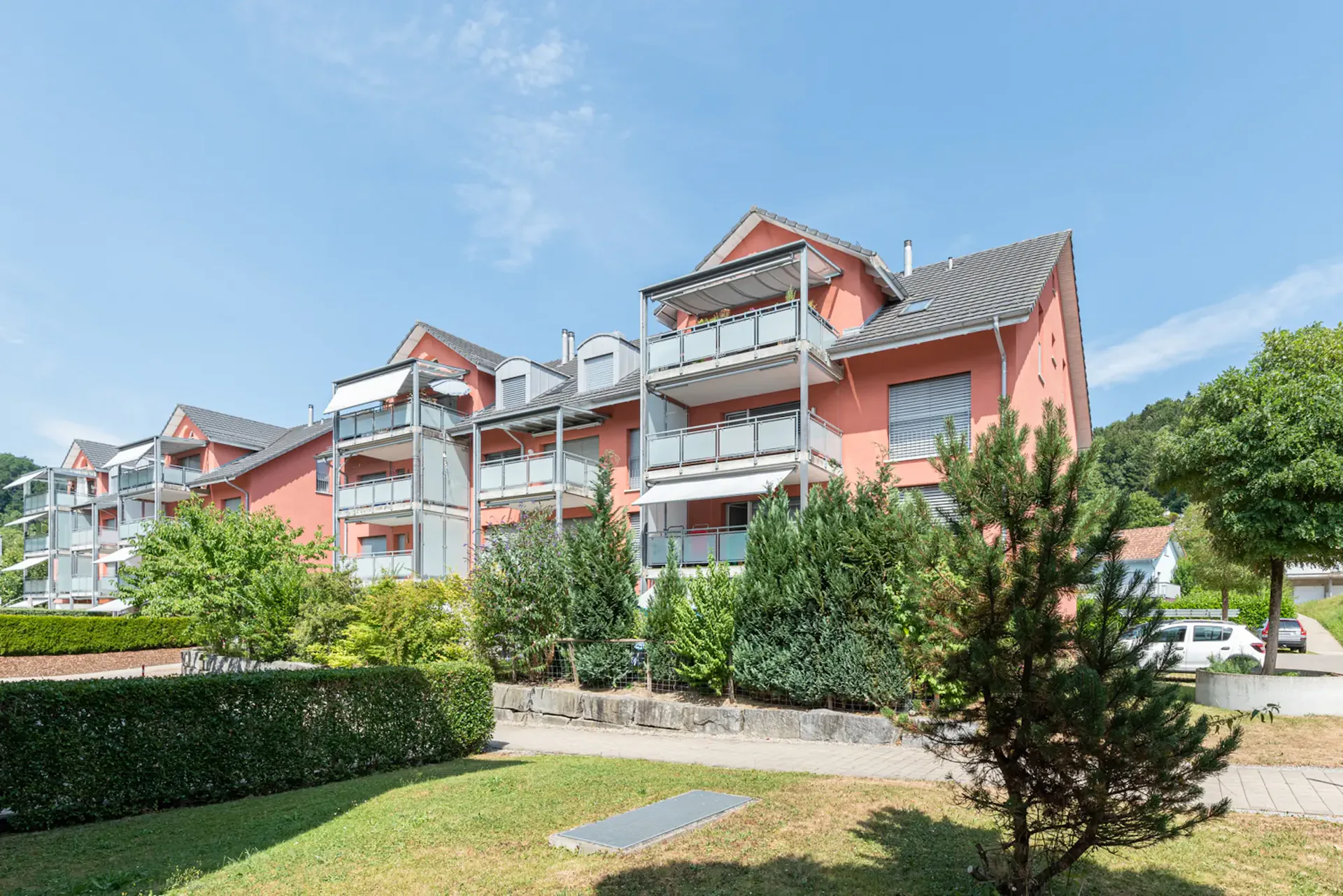 Appartement spacieux dans un quartier calme - avec balcon et cheminée