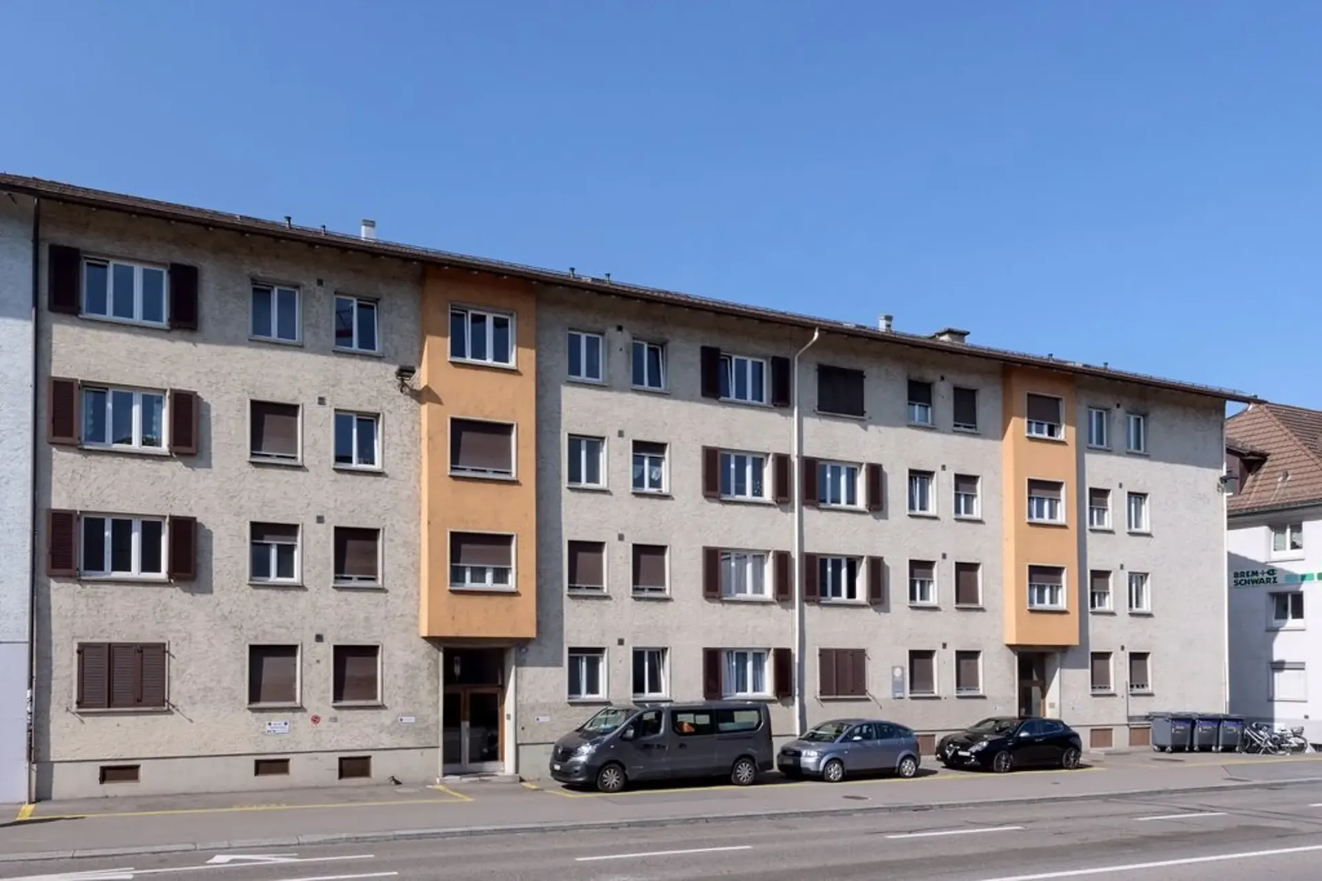 Parcheggio esterno a Zürich-Altstetten