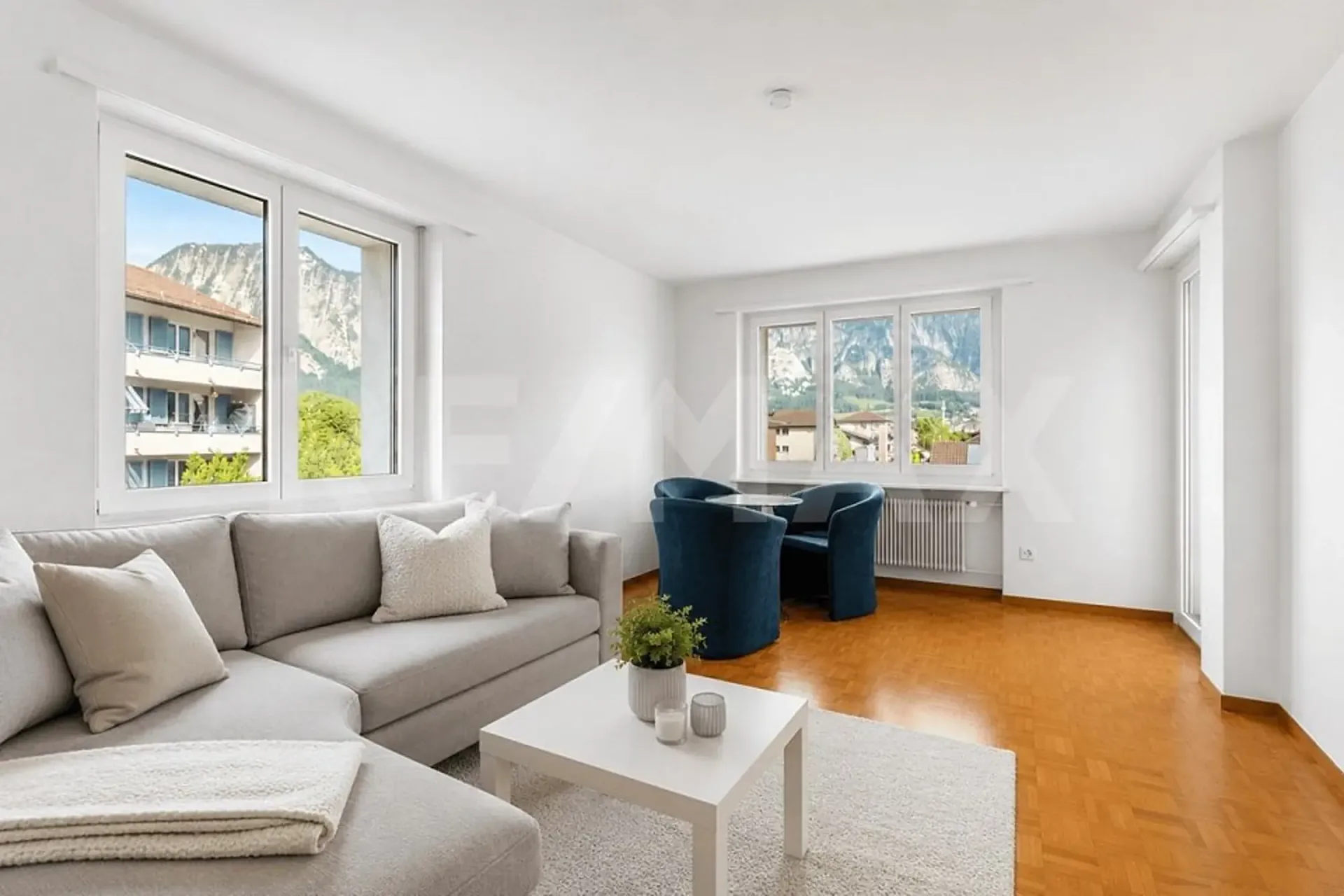Wohnkomfort mit Aussicht - 4 ½ Zimmer-Dachwohnung in gepflegtem Dreifamilienhaus