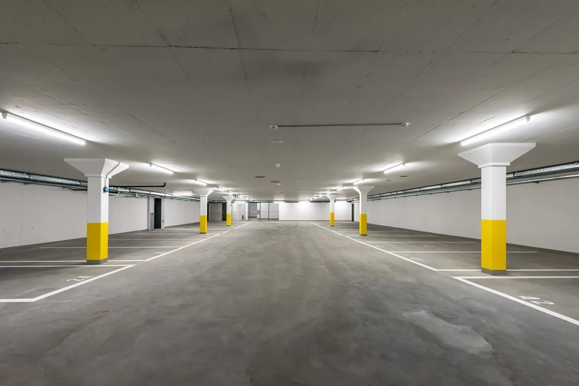 Motorradplatz in Albisrieden zu vermieten