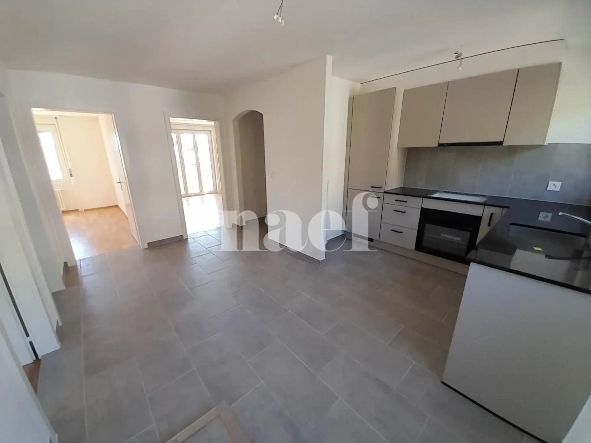 Beautiful bright apartment, completely renovated