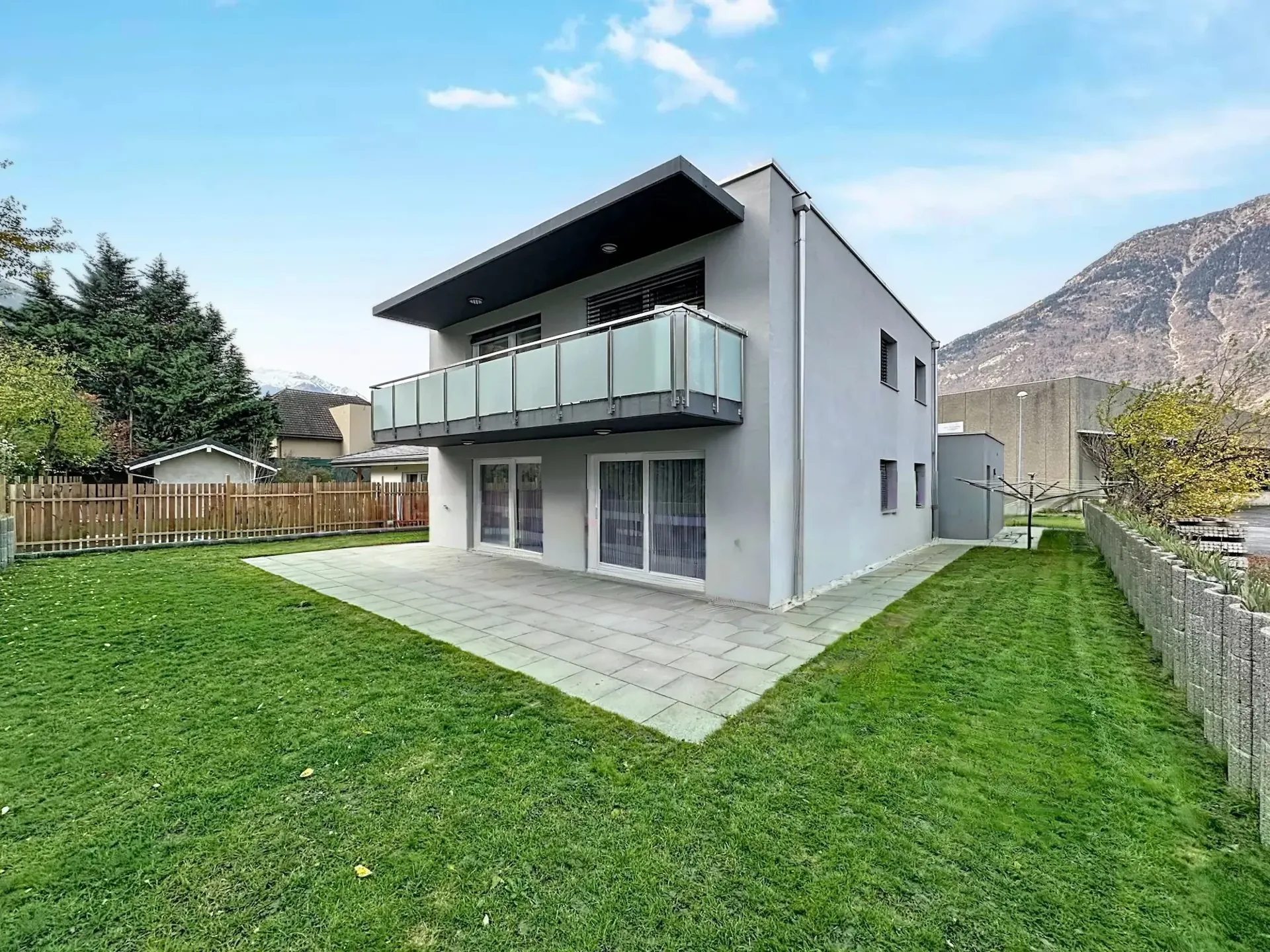 Villa moderne à double potentiel