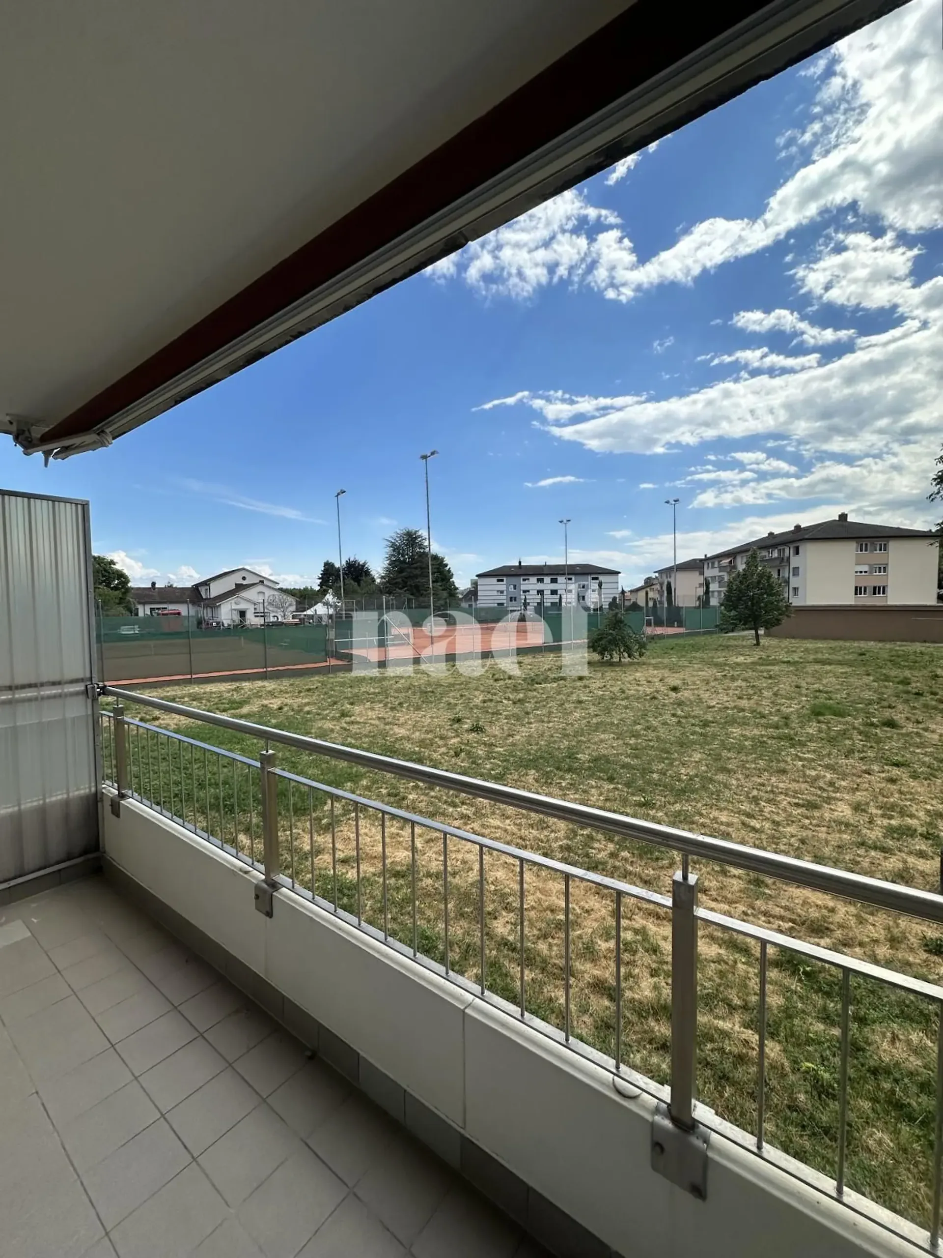 Apartment ideally located