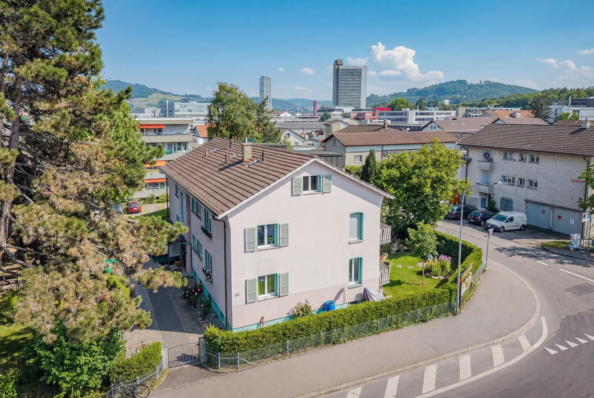 YIELD OPPORTUNITY IN THE SCHOSSHALDEN DISTRICT OF BERNE (4.3%)
