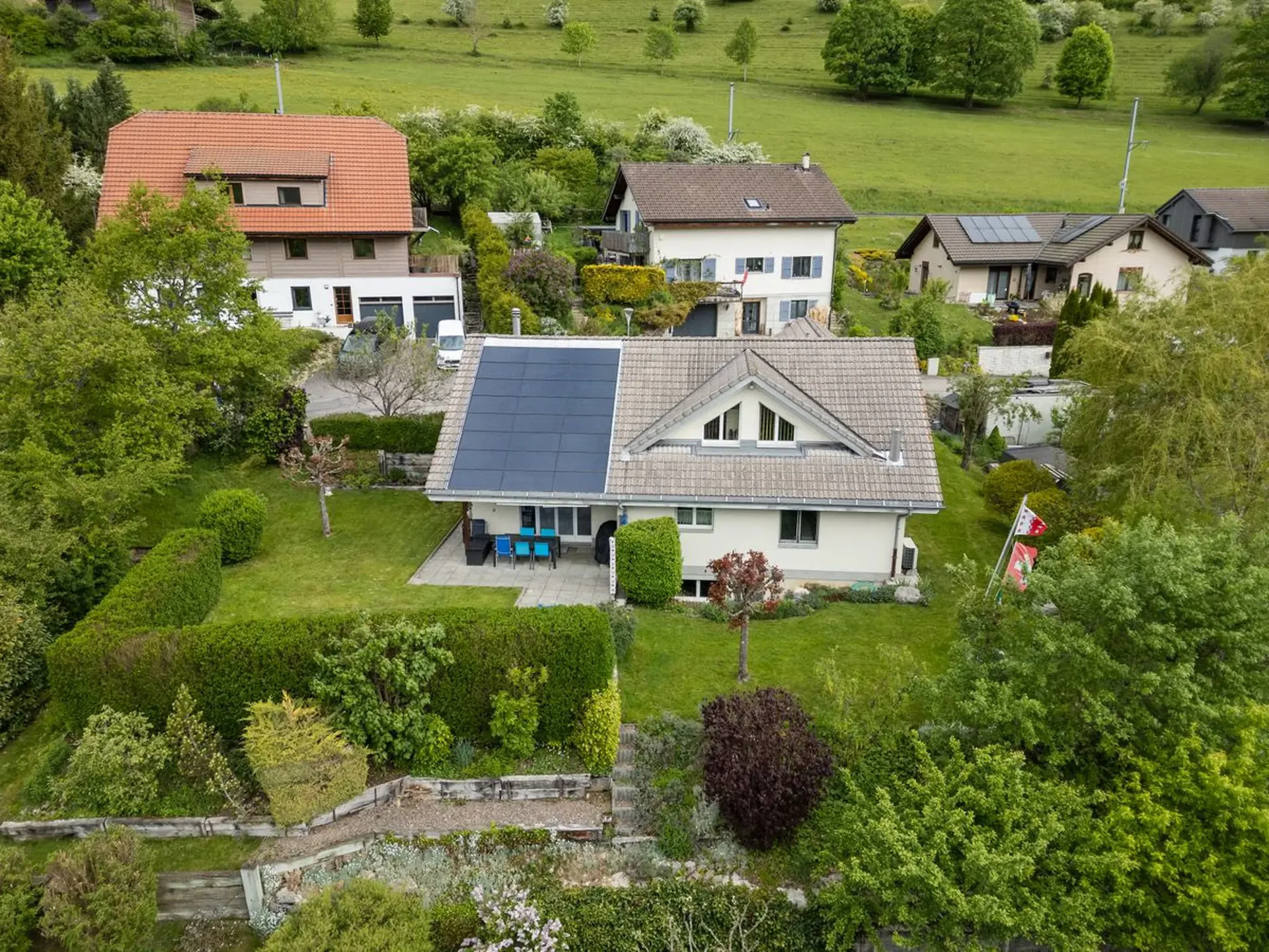 Einzigartiges Einfamilienhaus mit großem Garten und freier Sicht