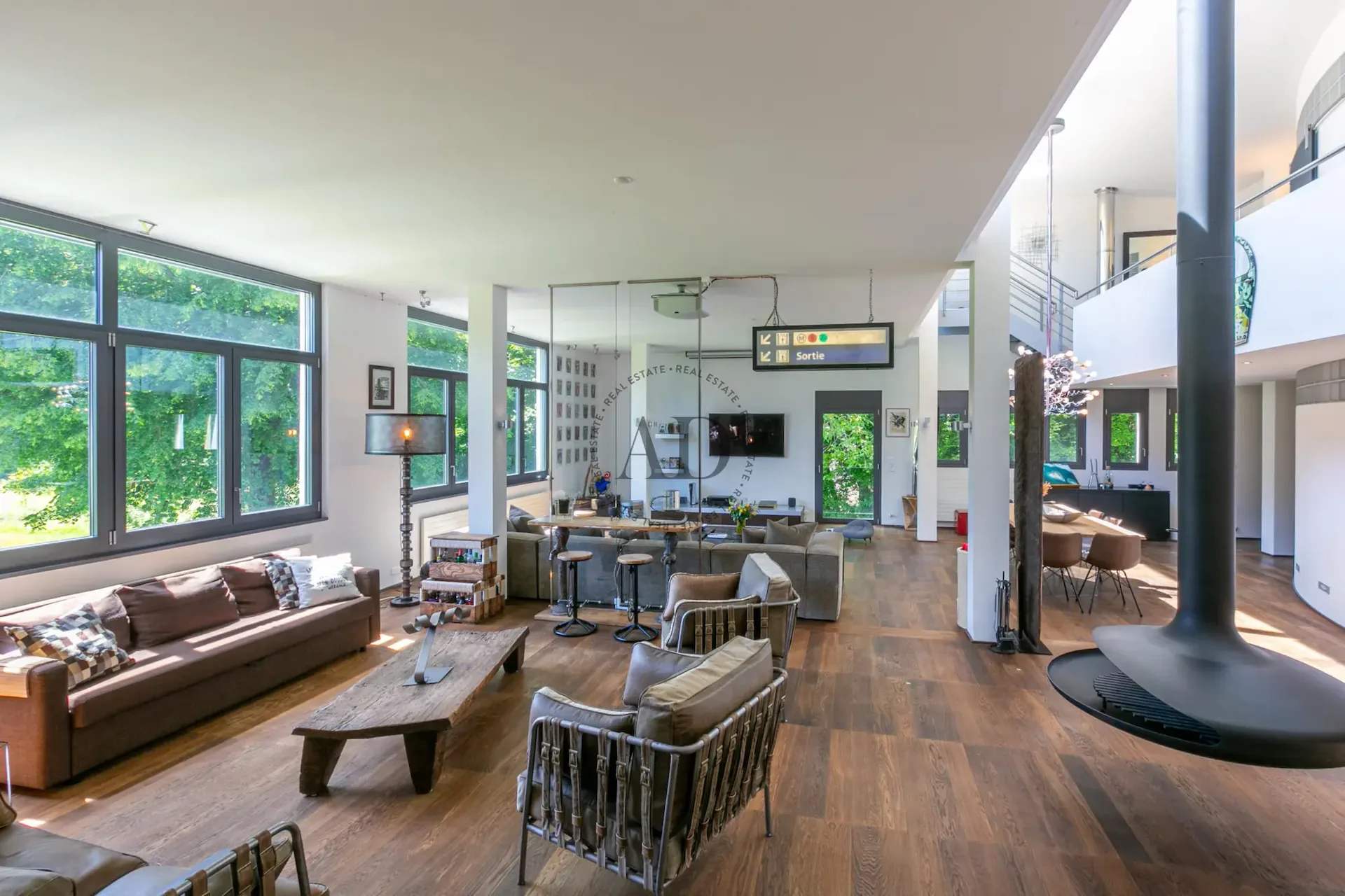 Rare for sale: Loft close to Carouge