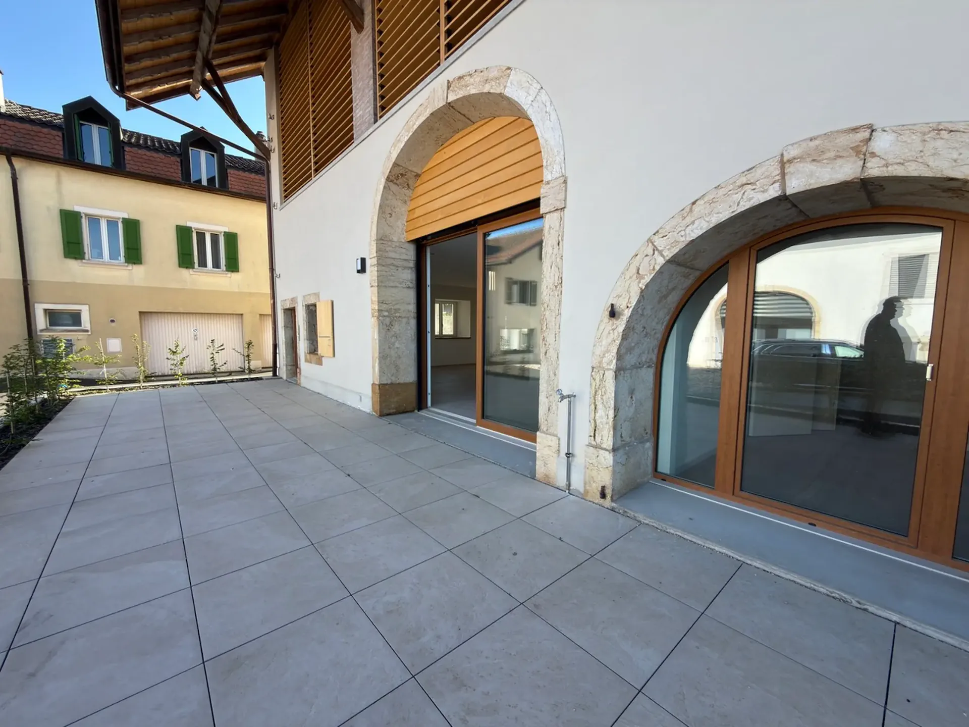 Neue 4.5-Zimmer-Wohnung im Erdgeschoss mit privater Terrasse
