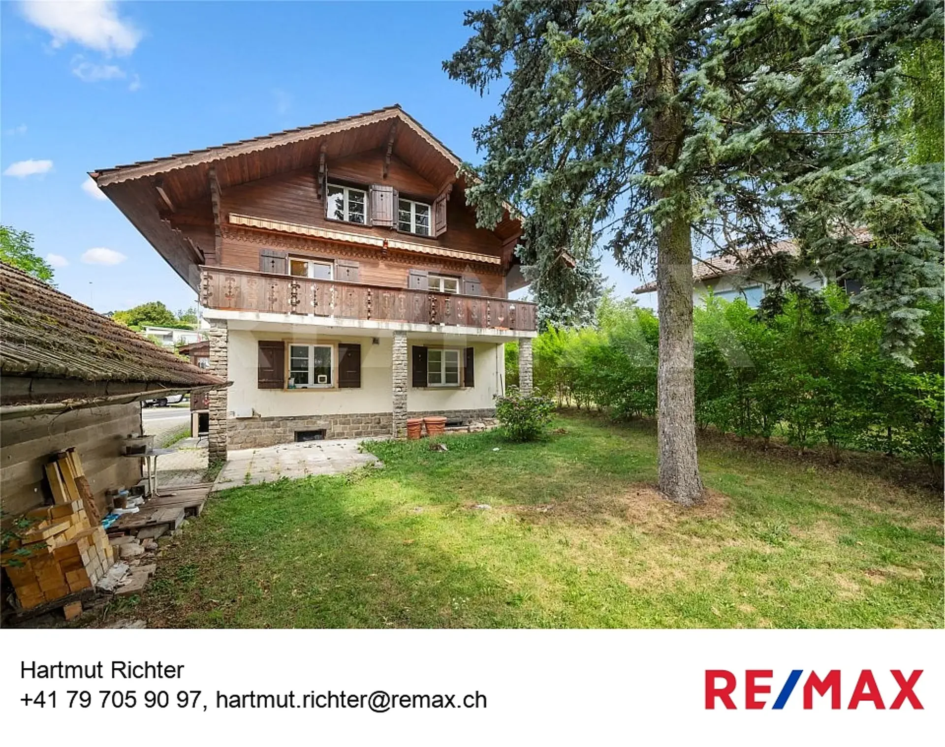 Magnifique grand chalet offrant un grand potentiel au cur de Giffers