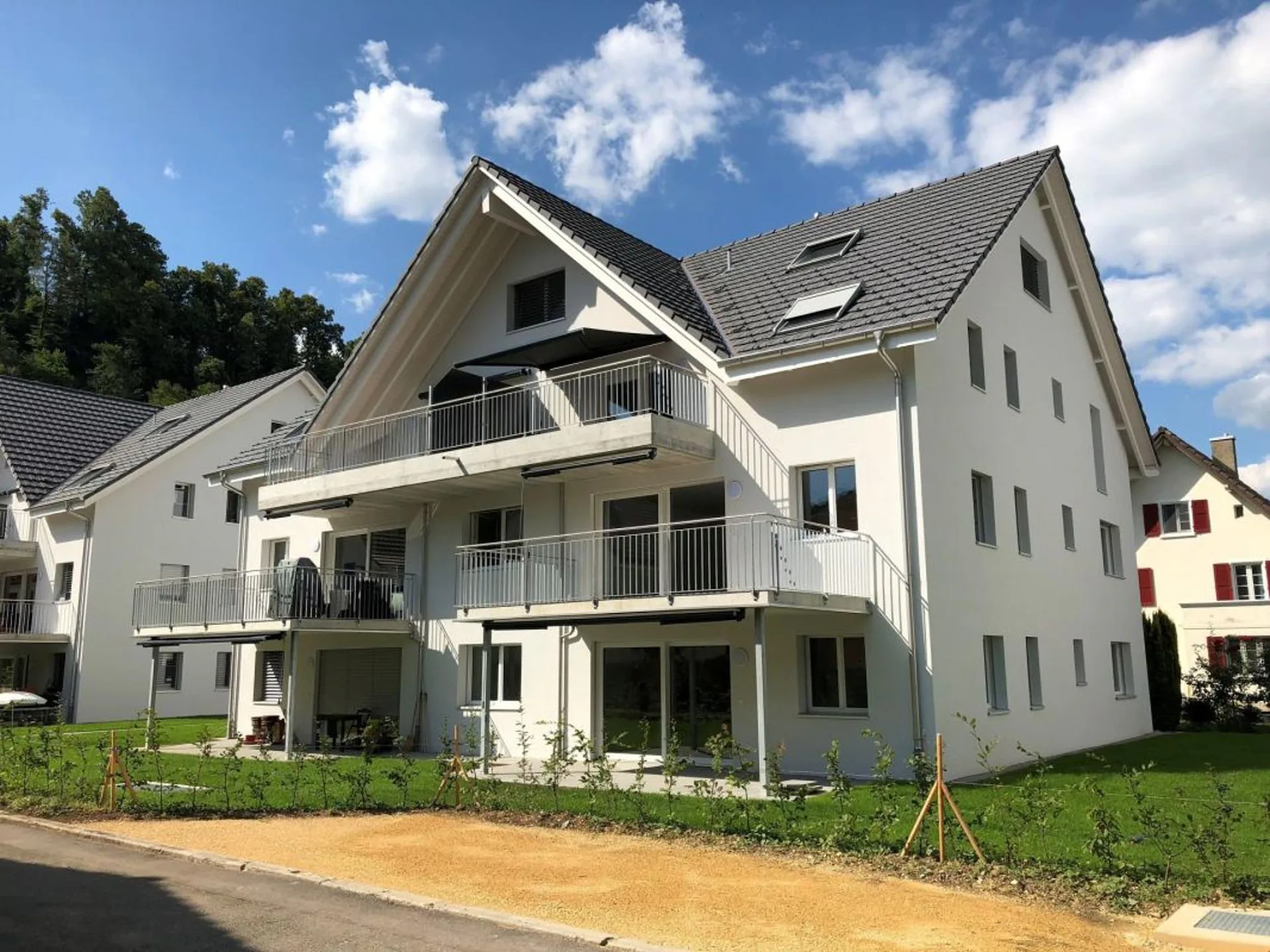 Appartement-maisonnette moderne 4.5 pièces avec grand balcon
