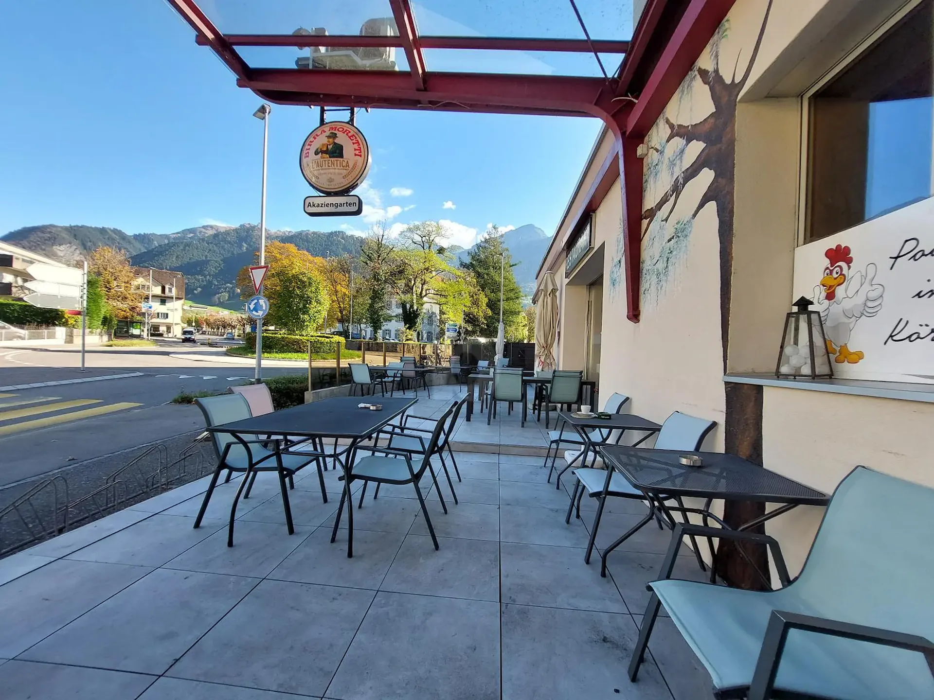 Élégamment rénové avec terrasse en centre-ville !
