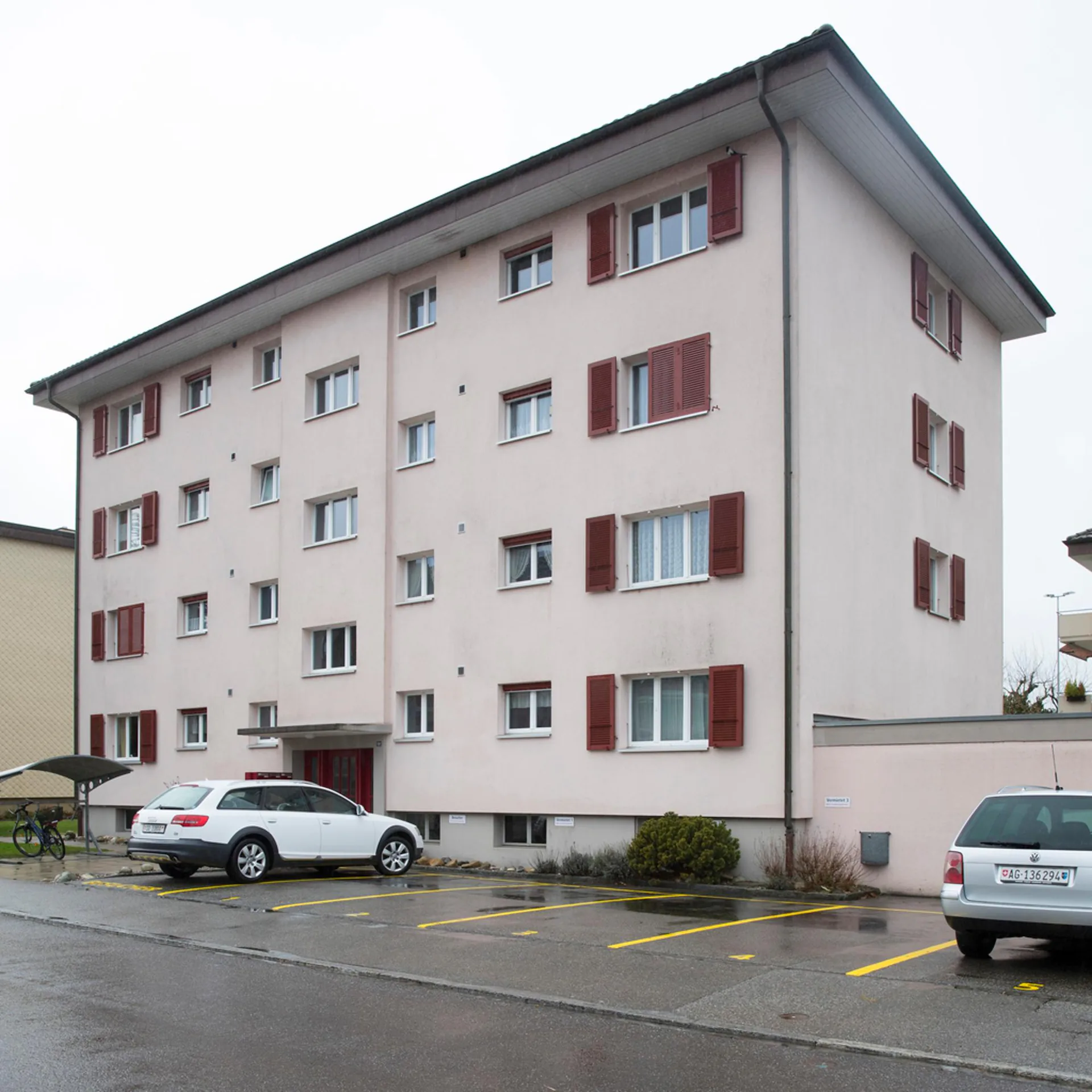 Grosszügige 4-Zimmerwohnung an schöner Lage!