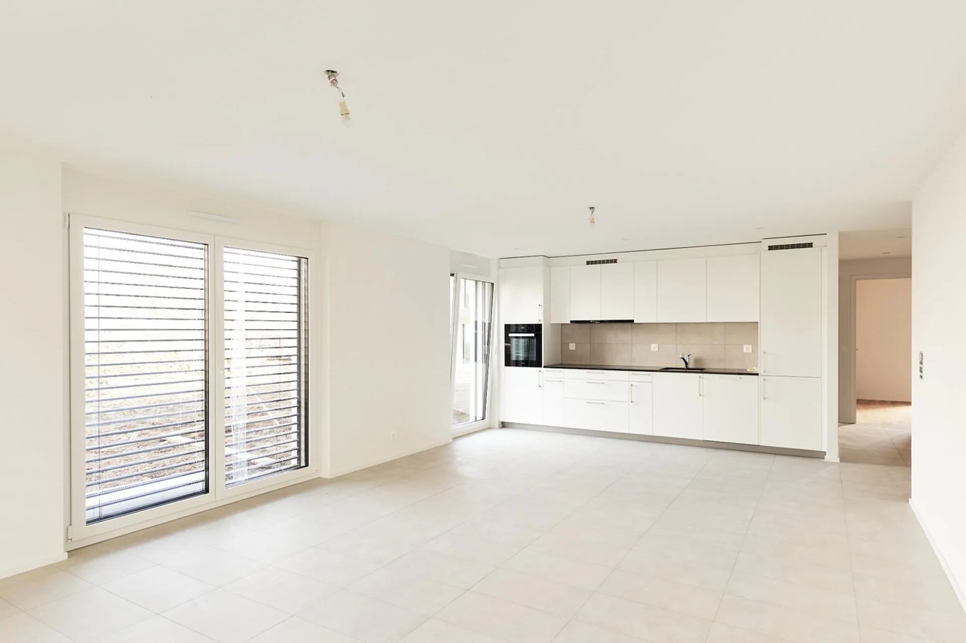 Appartamento moderno con terrazza e giardino